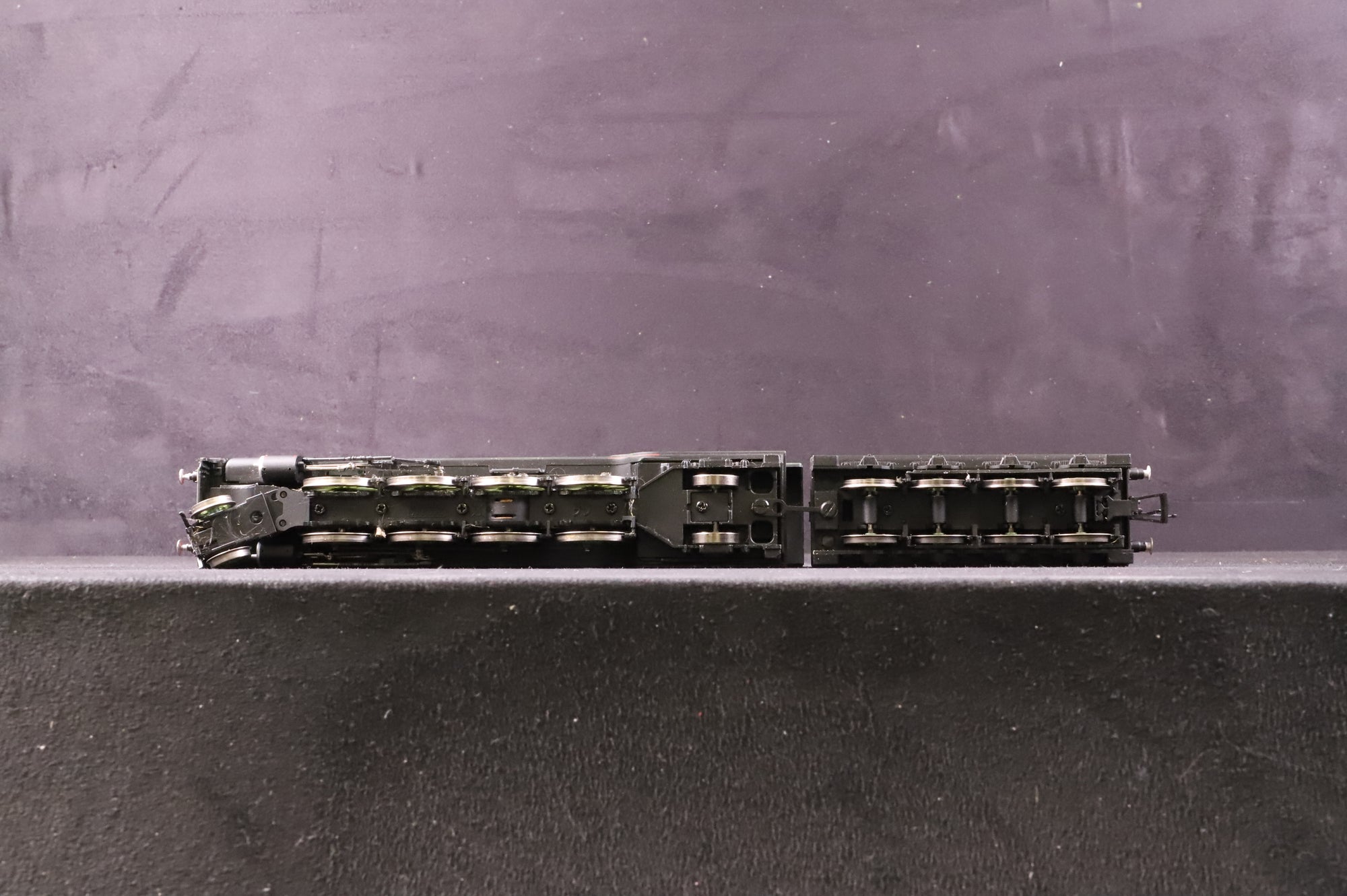 Hornby OO R3207 Class P2 2001 'Cock O The North' in LNER Lined Green