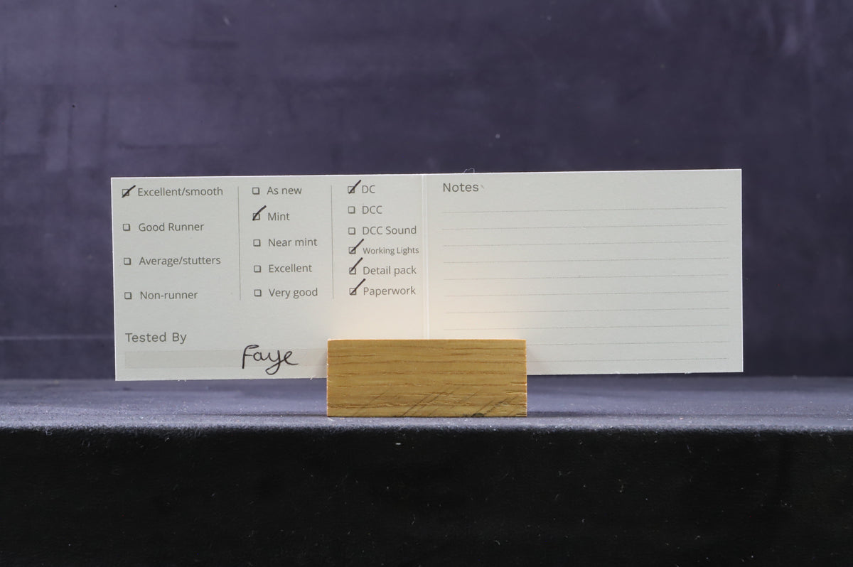 Genesis HO G68524 SD70ACe &#39;1983&#39; Western Pacific Heritage Union Pacific