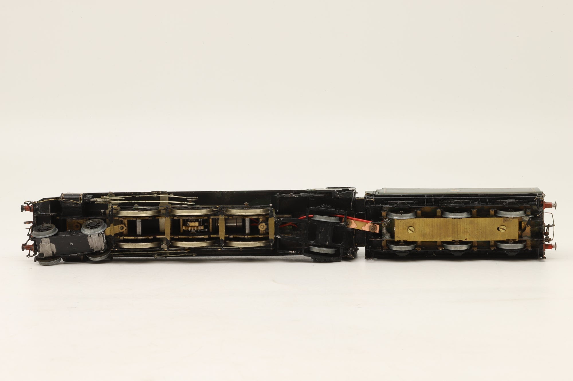 DJH OO Merchant Navy Class '35018' 'British India Line' BR Lined Green E/C Kit Built