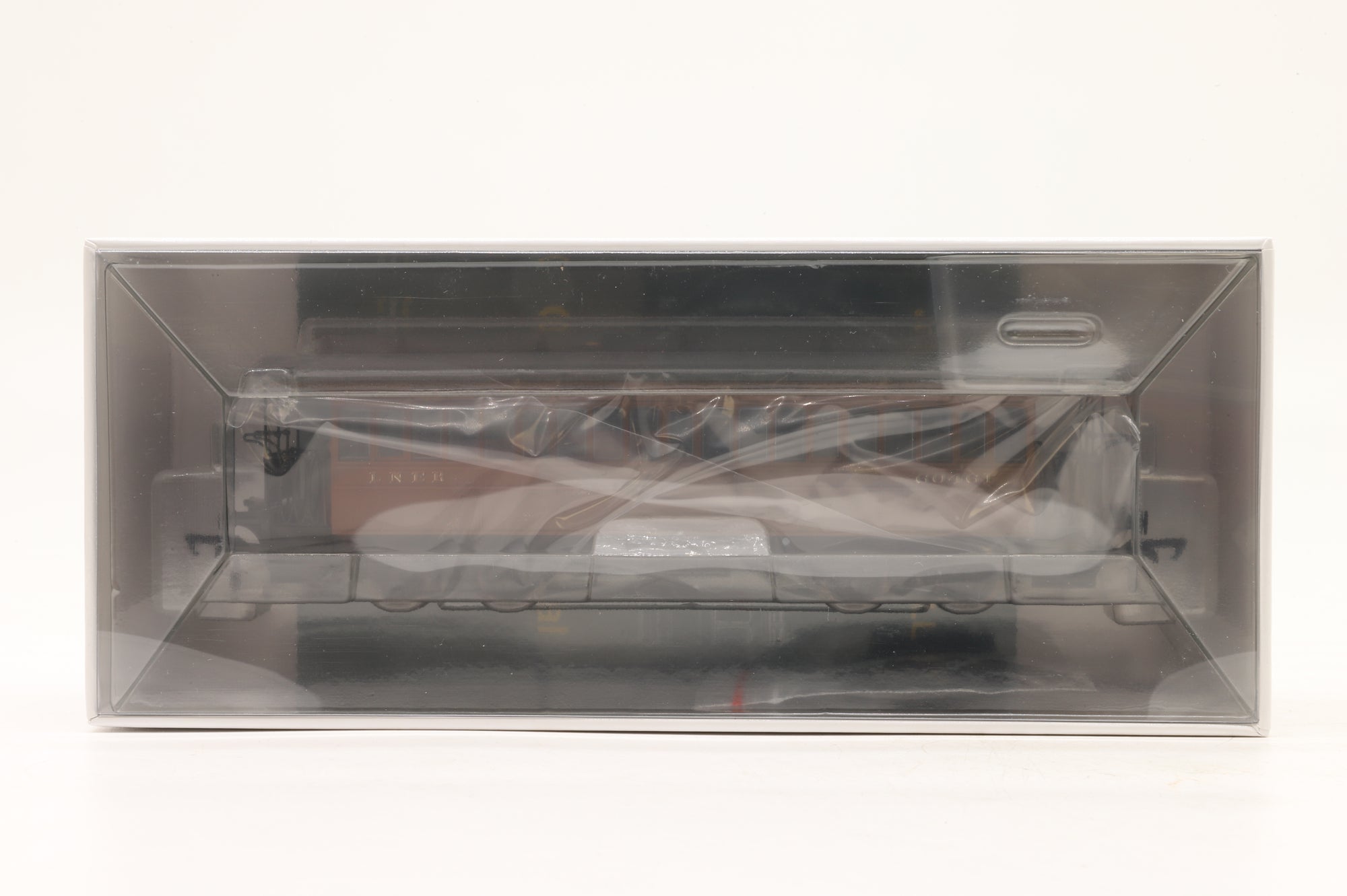 Rapido OO 919001 W&U Bogie Tramcar No. 60461 in LNER Brown