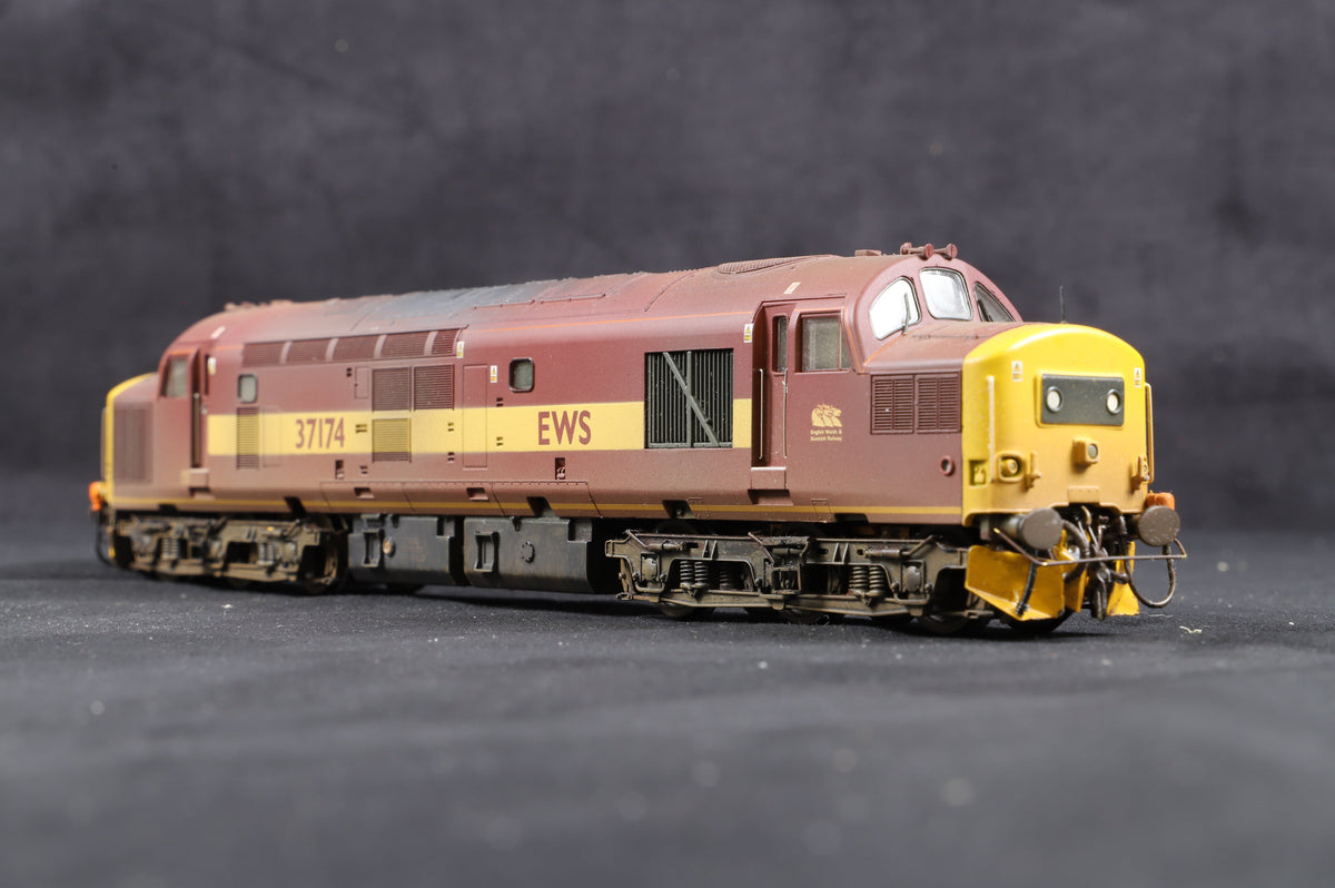 Bachmann OO 32-786 Cl. 37/0 &#39;37174&#39; EWS Livery, Weathered &amp; DCC Sound