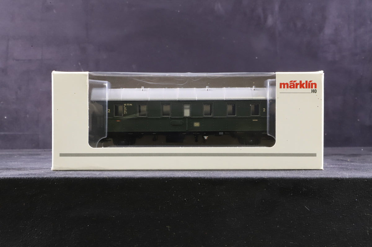 Marklin HO Rake Of 5 Green 4 Wheel DB Coaches Inc. 00792-02, 03, 06, 07 &amp; 08