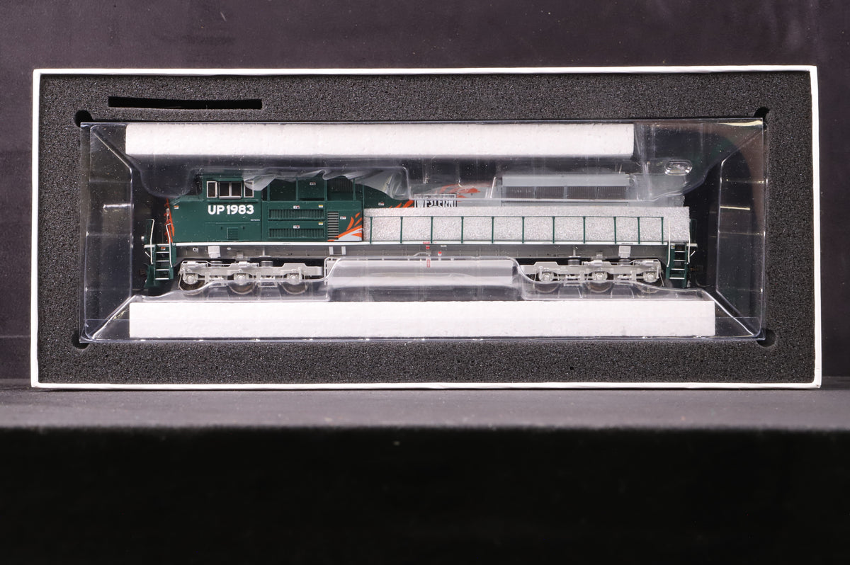 Genesis HO G68524 SD70ACe &#39;1983&#39; Western Pacific Heritage Union Pacific