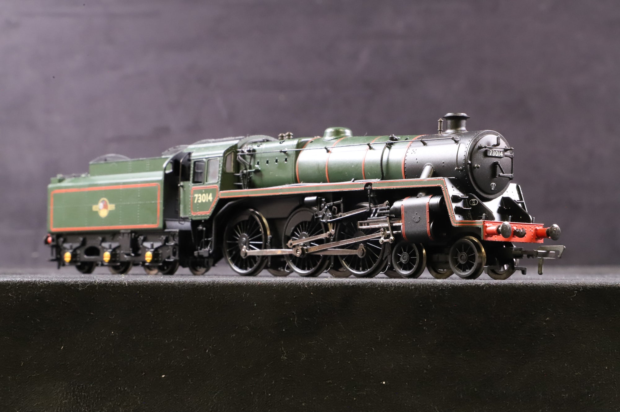 Bachmann OO Standard Class 5MT '73014' BR Lined Green L/C