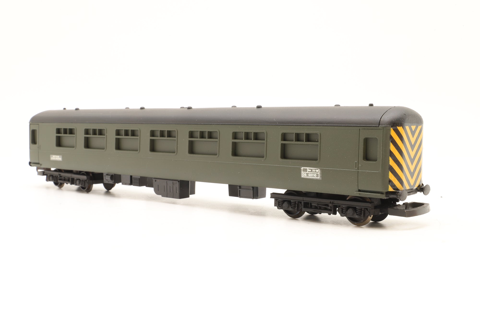 Custom OO Mk2 DS55110 in BR Departmental Olive w/ Wasp Stripes