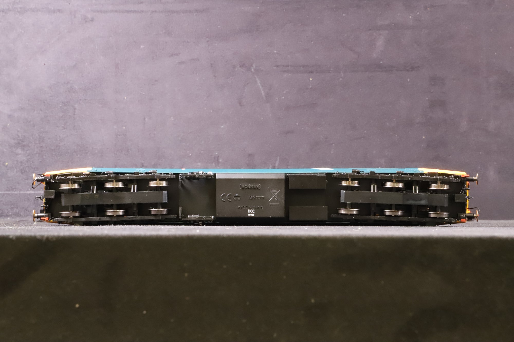 Hornby OO R2901XS Class 50 '50037' 'Illustrious' BR Blue Large Logo DCC Sound