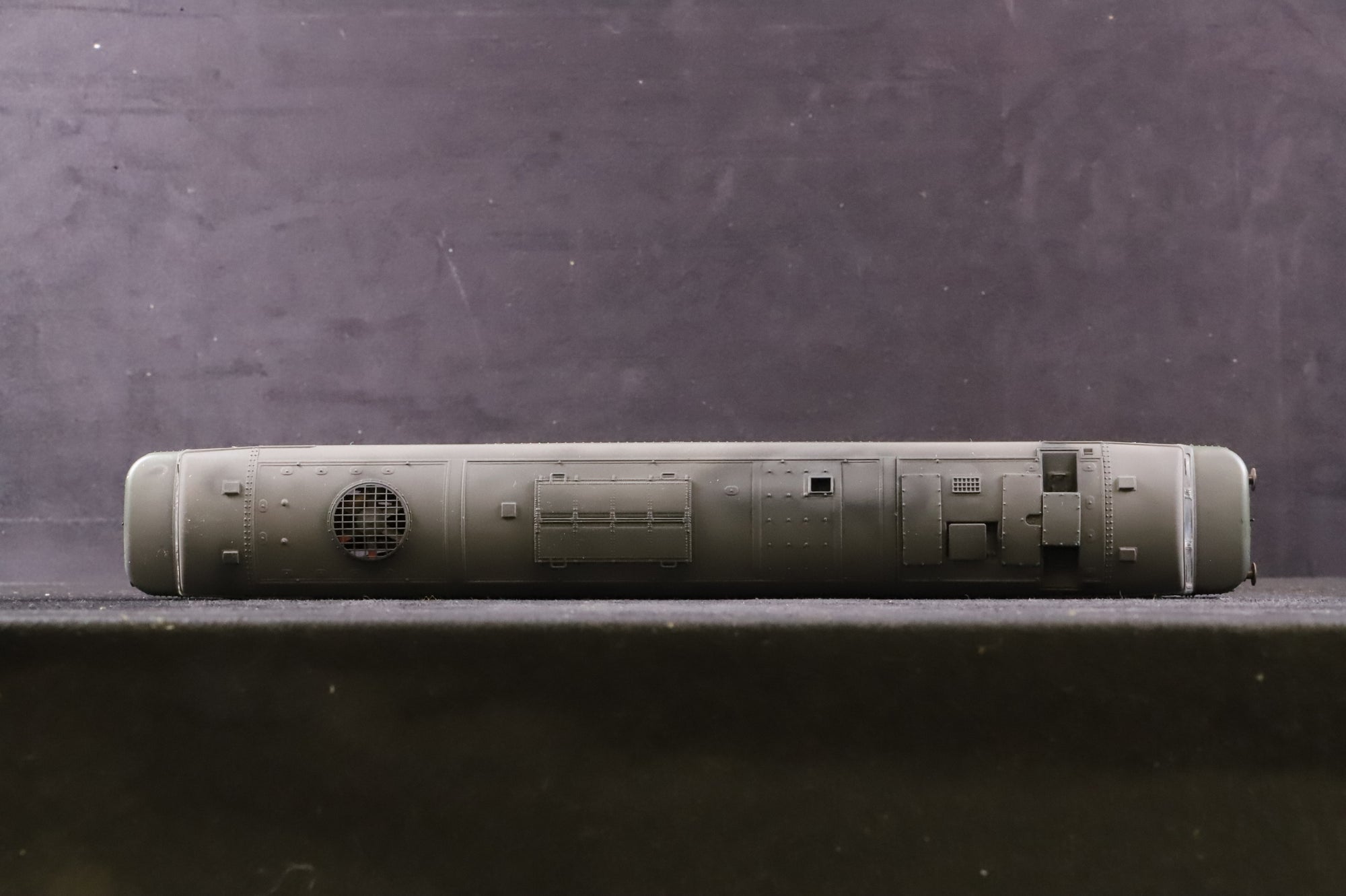 Heljan OO 45108 Class 45 in BR Green w/ SYP -  Unnumbered & Weathered