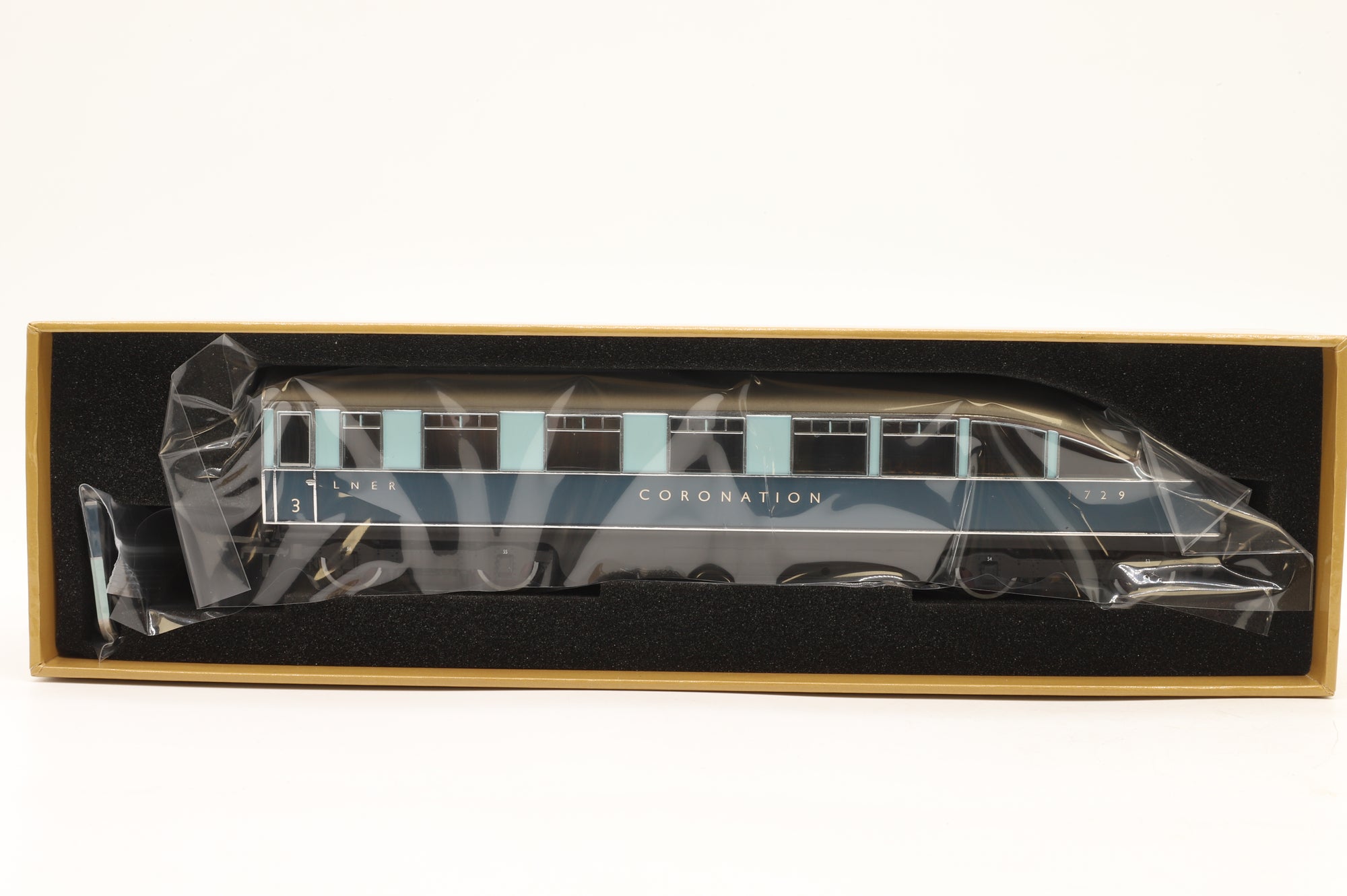 Hornby OO R40481 LNER Coronation Observation Car No. 1729