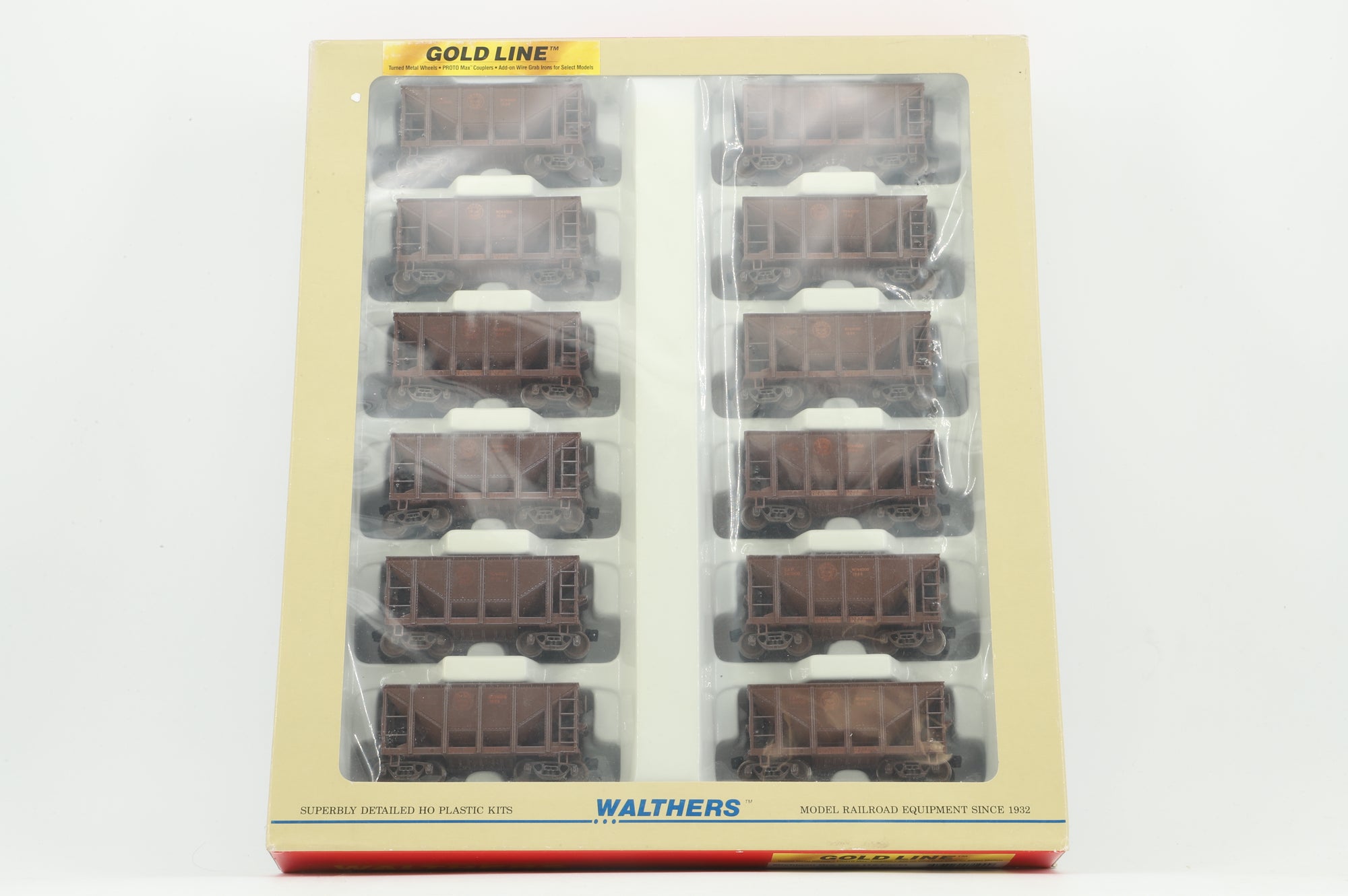 Walthers HO 12-Pack of Michigan Ore Cars in DMIR Brown - Pro-Weathered/Customised