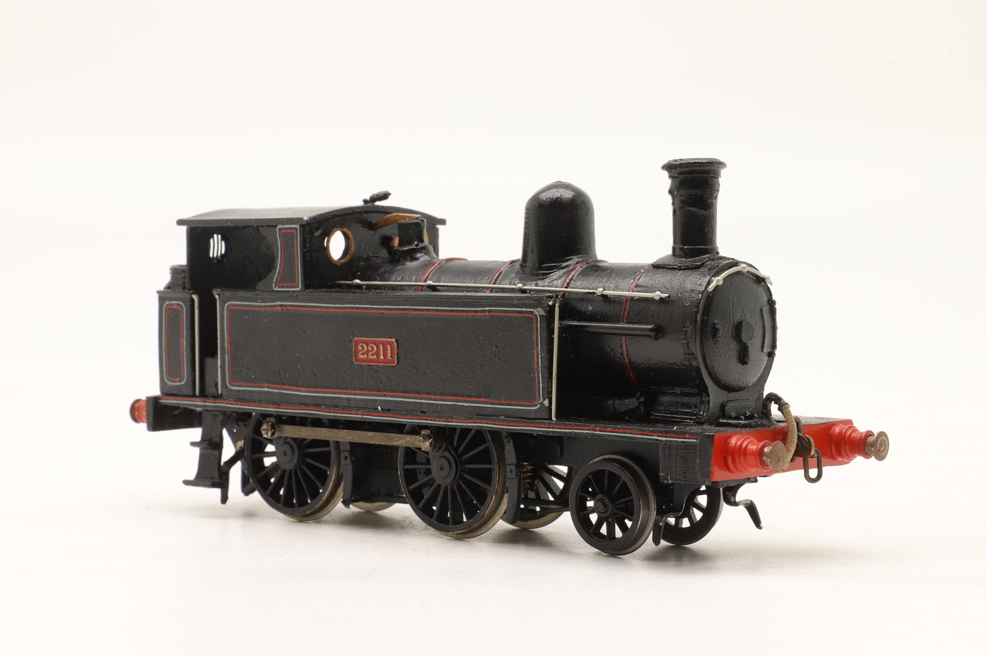 Kit Built OO LNWR Chopper Tank 2-4-0 '2211' LNWR Lined Black
