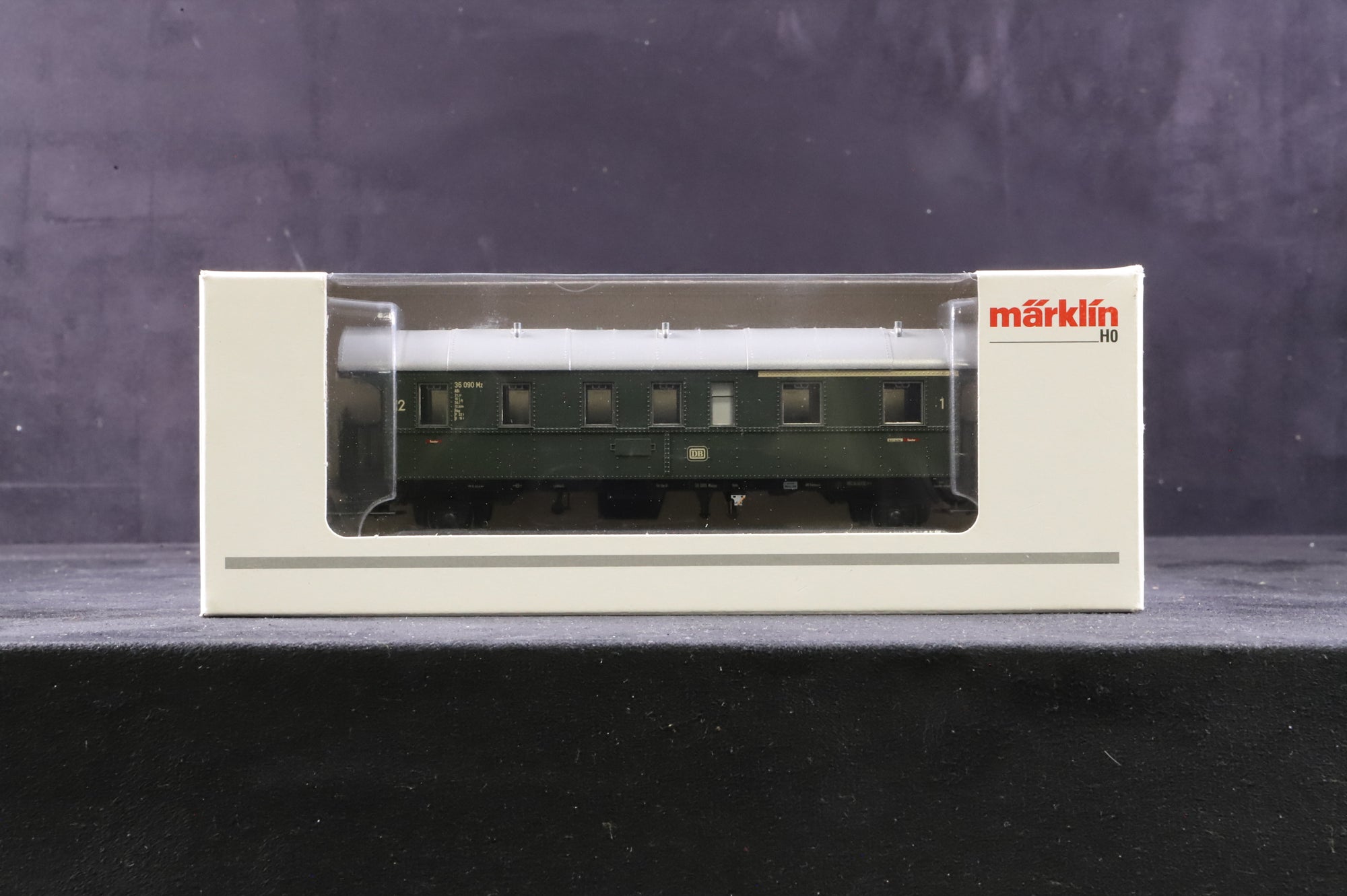 Marklin HO Rake Of 5 Green 4 Wheel DB Coaches Inc. 00792-02, 03, 06, 07 & 08