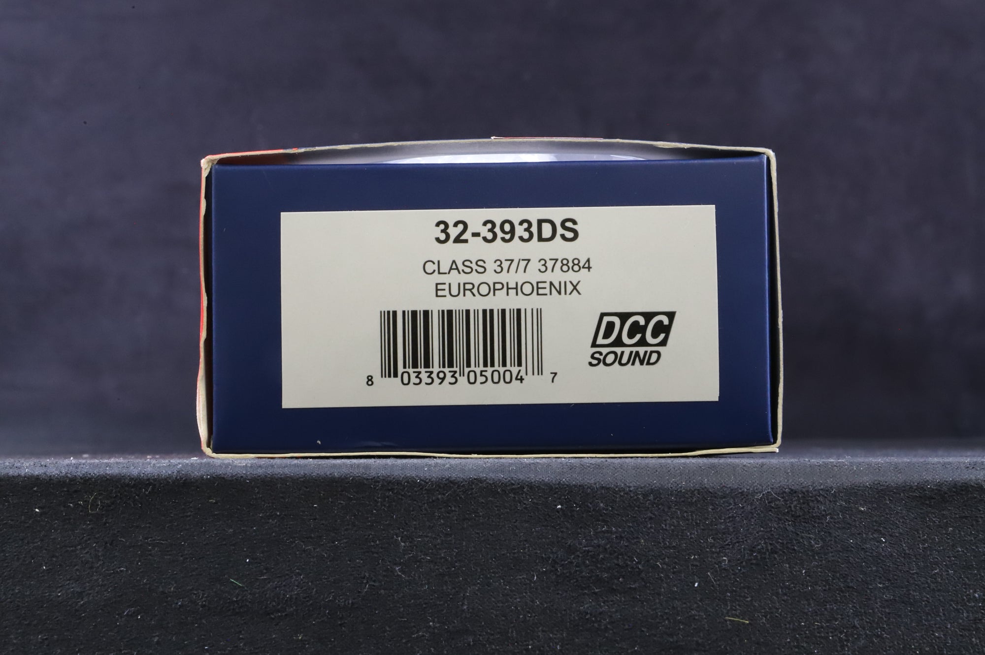 Bachmann OO 32-393DS Class 37/7 37884 in Europhoenix Livery - DCC Sound