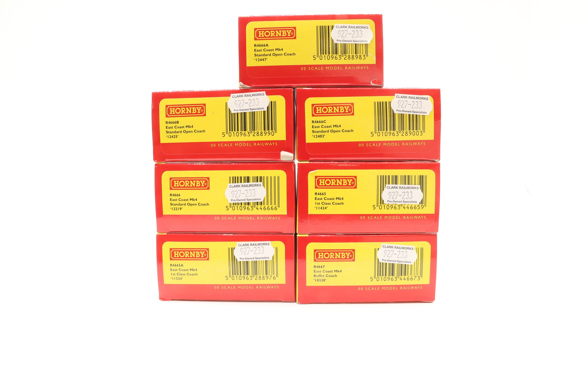 Hornby OO Rake Of 7 Mk4 Coaches East Coast Inc. R4666B, R4666, R4665A, R4666A, R4666C, R4665 & R4667
