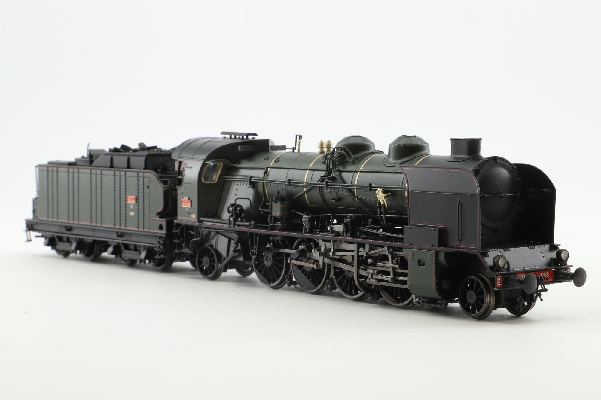 REE Models HO MB-051 Class 141 in SNCF Clermont Green