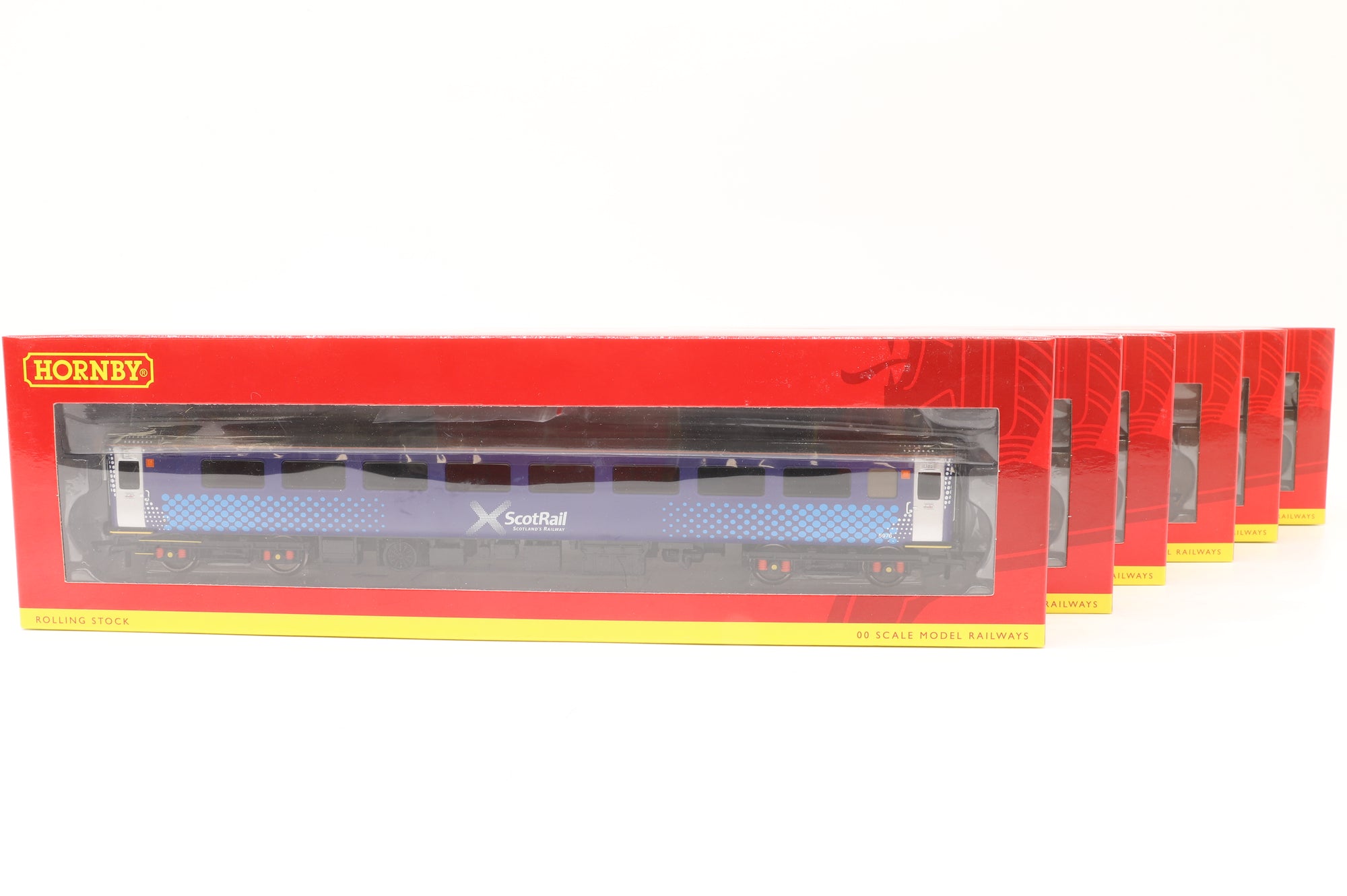 Hornby OO Rake of 6x Mk2s in ScotRail Saltire Livery
