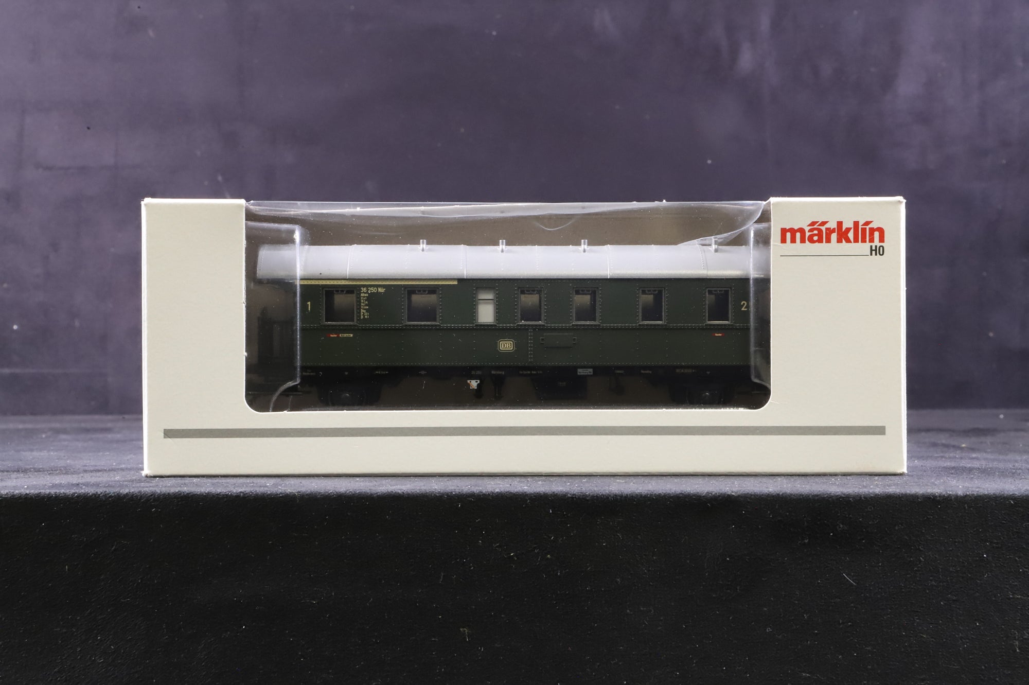 Marklin HO Rake Of 5 Green 4 Wheel DB Coaches Inc. 00792-02, 03, 06, 07 & 08