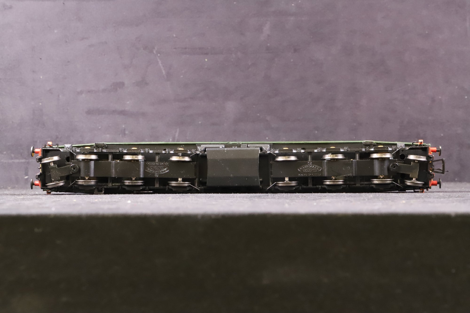 WORKSHOP Bachmann OO 32-487 Class 40 'D341' BR Green L/C Repainted