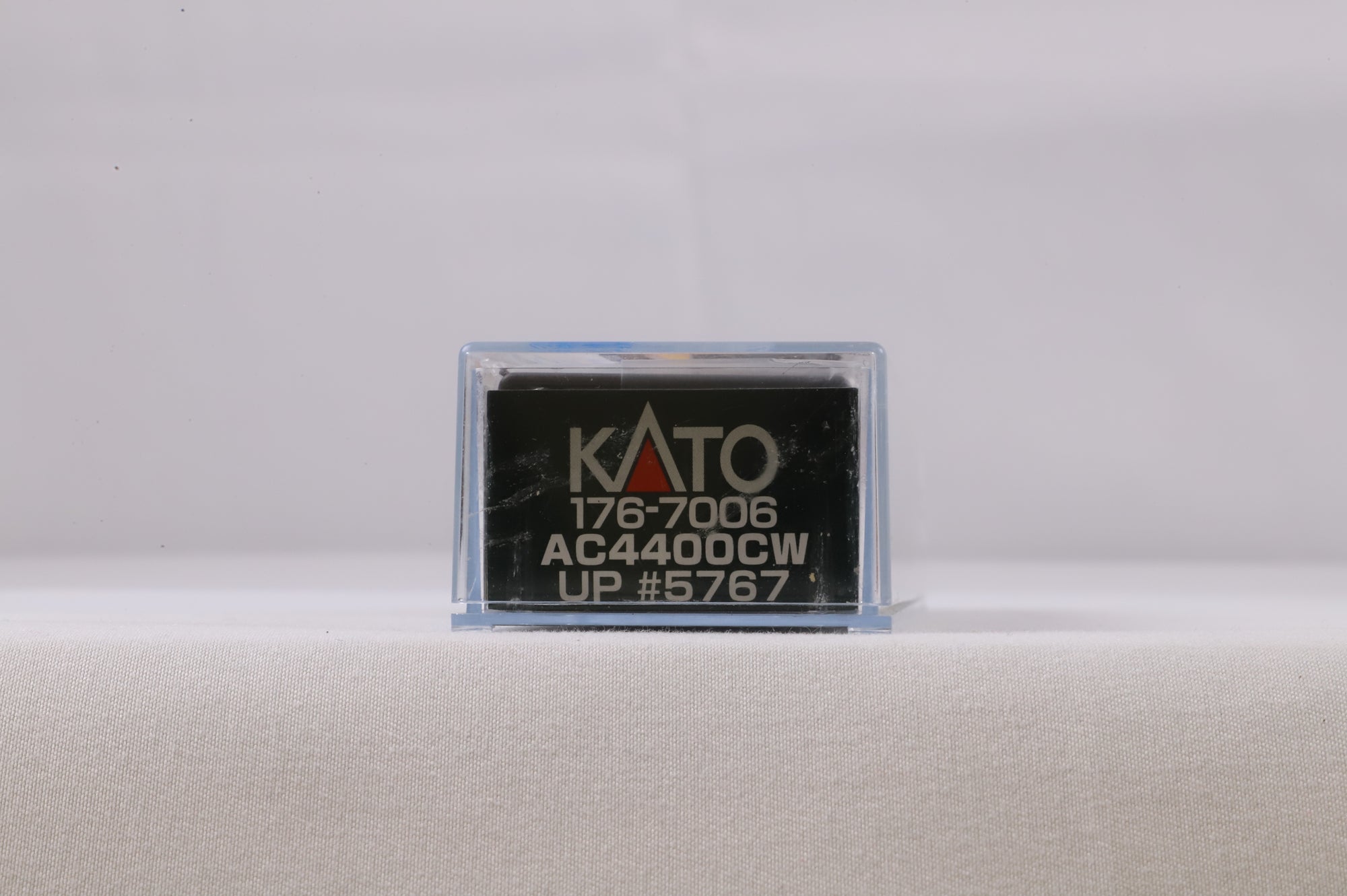 Kato N 176-7006 AC4400CW UP '5767' Diesel Locomotive