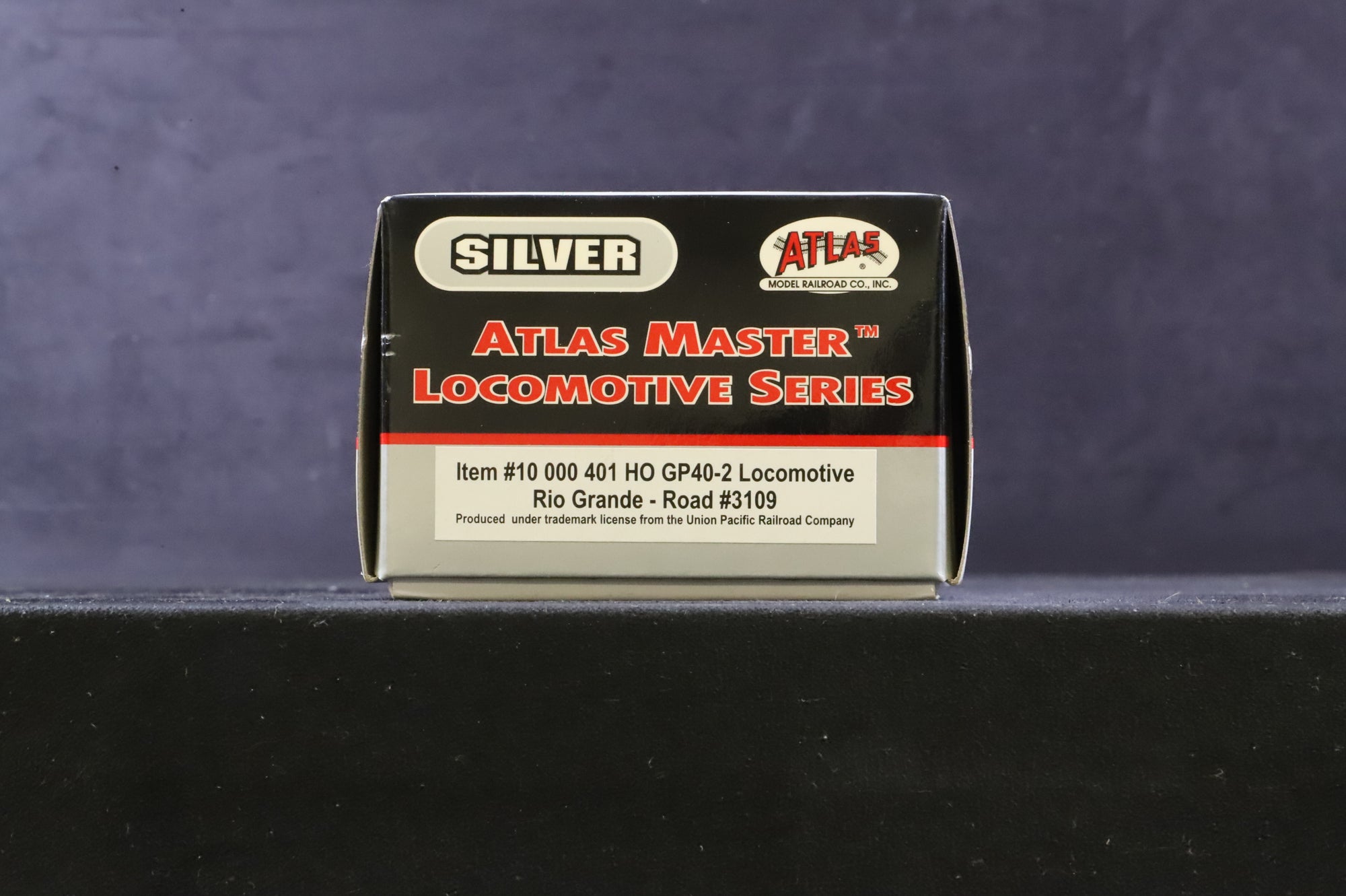 Atlas HO 10000401 GP40-2 Loco No.3109 in Rio Grande Black w/ Wasp Stripes