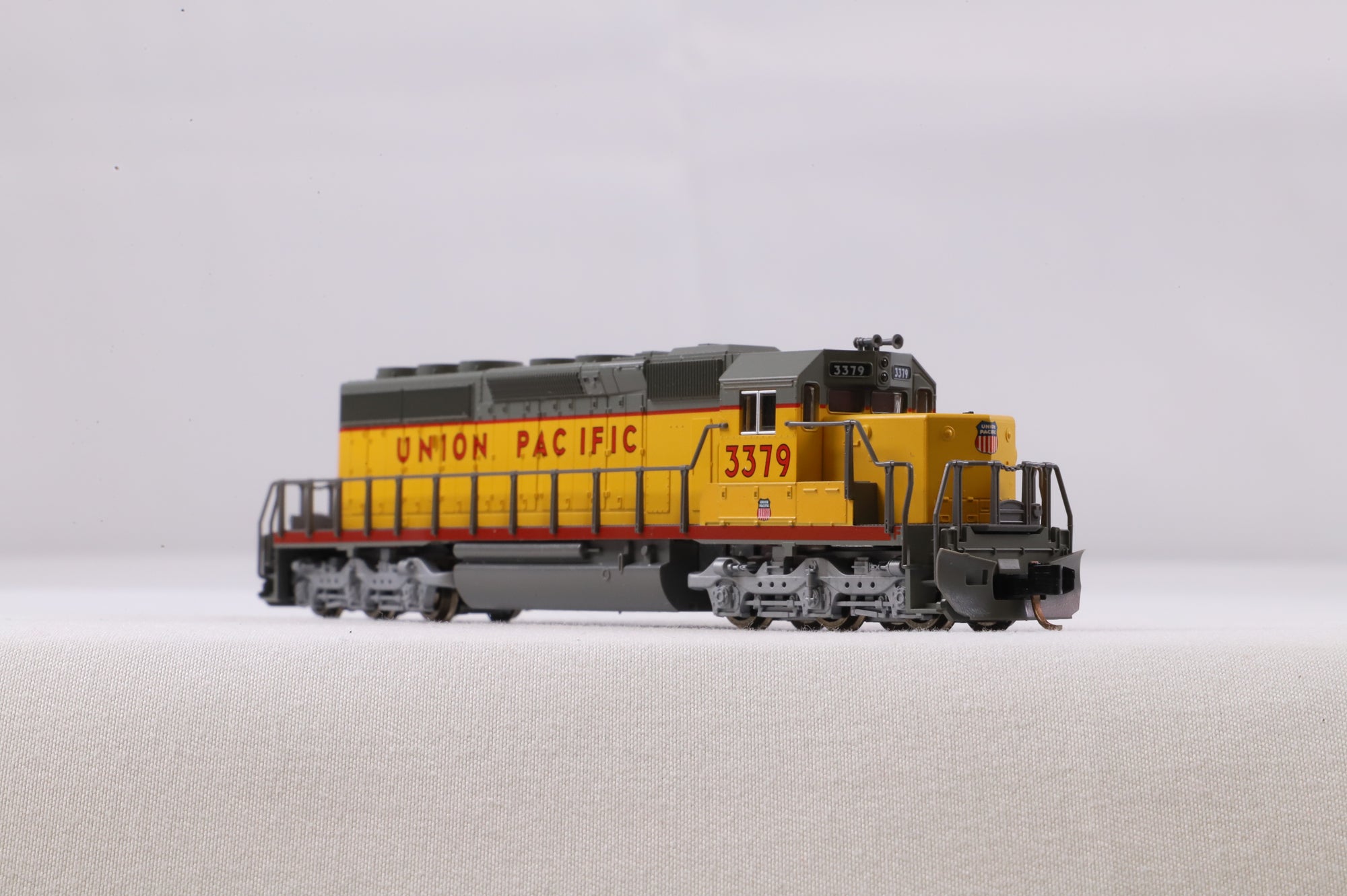 195639_4 195639_4