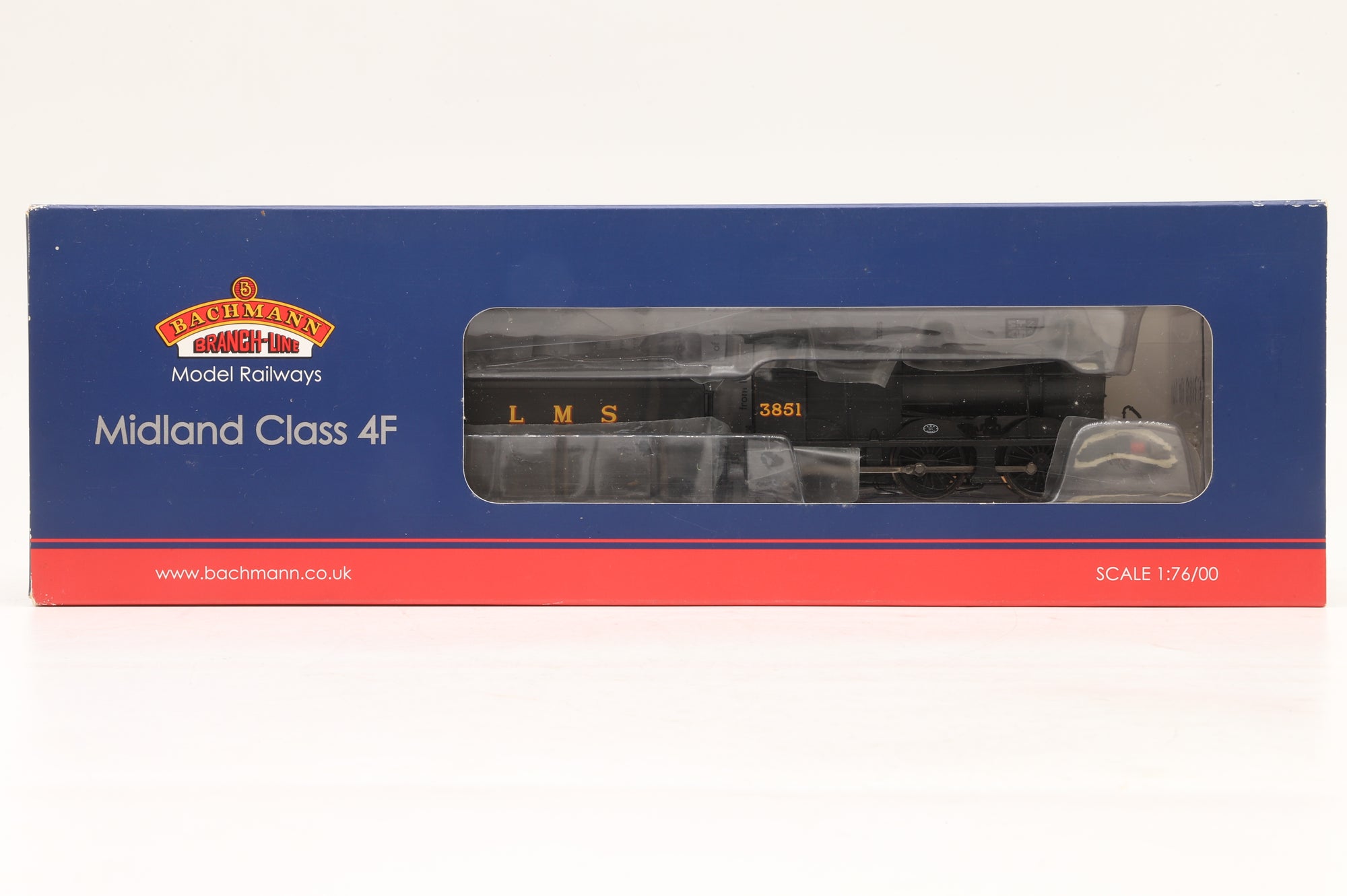 Bachmann OO 31-880 Class 4F 3851 in LMS Black