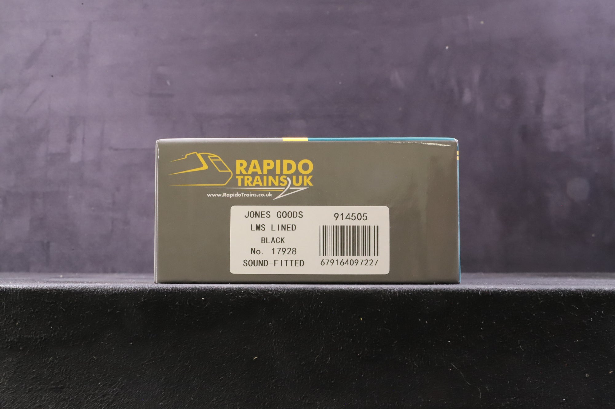Rapido OO 914505 Jones Goods '17928' LMS Lined Black DCC Sound