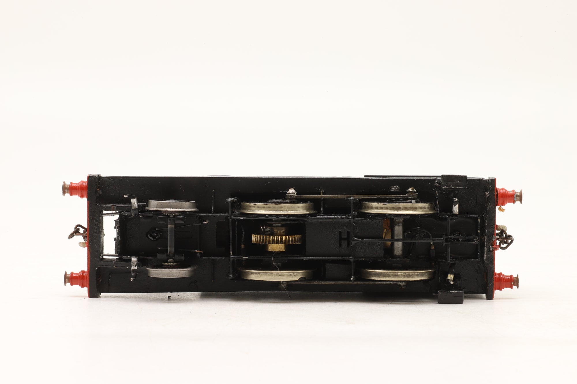 Kit Built OO LNWR Chopper Tank 2-4-0 '2211' LNWR Lined Black