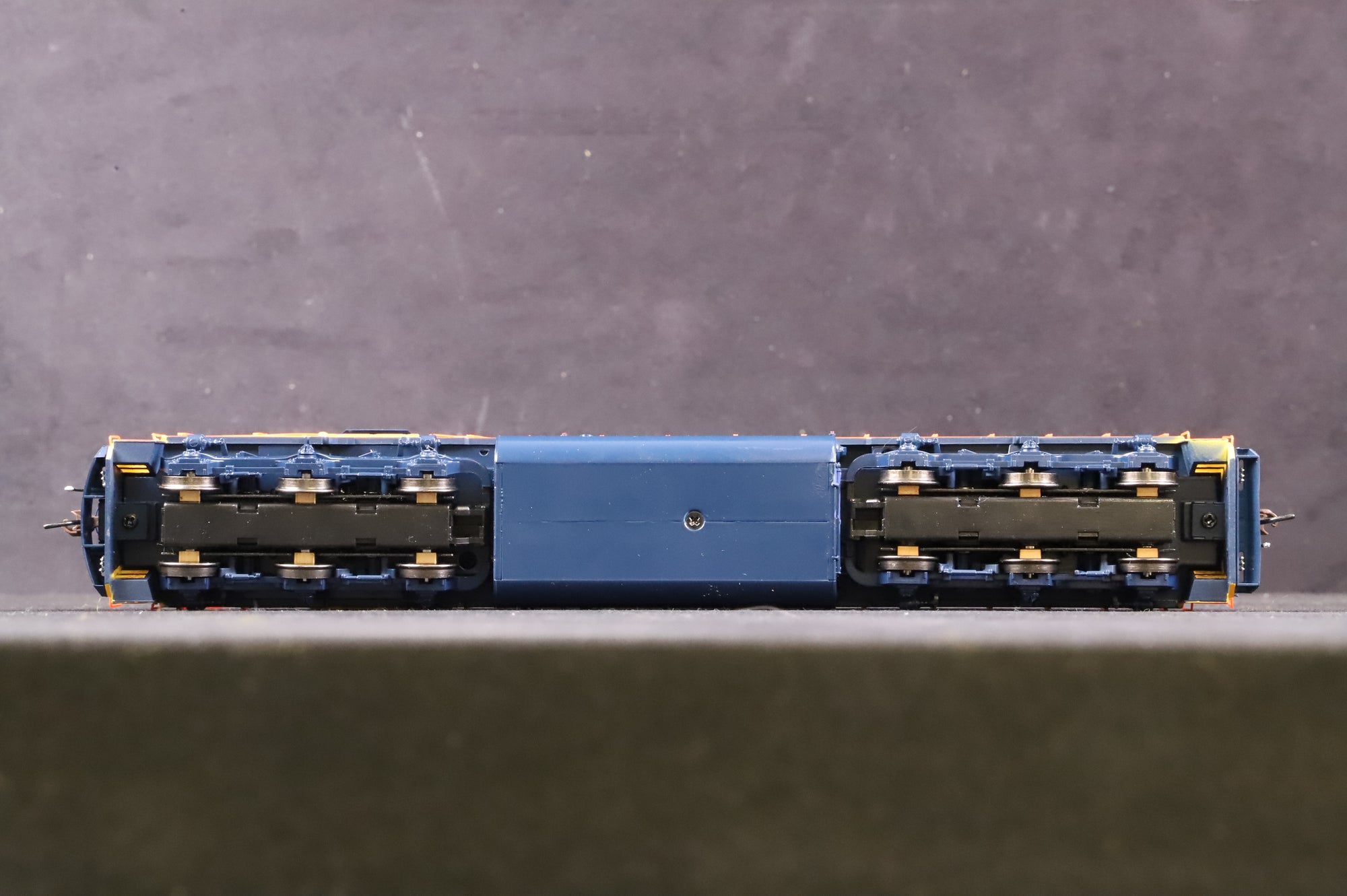 Athearn HO ATH72086 SD40-2 '7610' Diesel Locomotive B&O Chessie System DCC Fitted