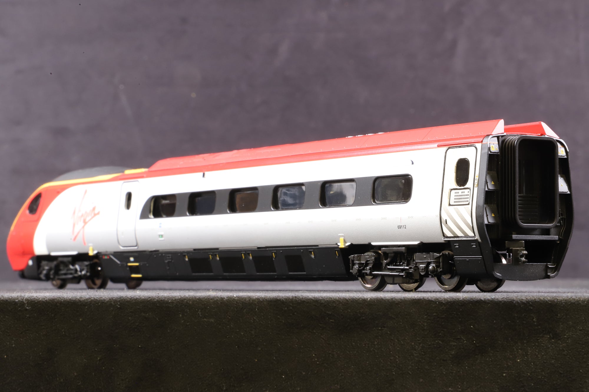 Hornby OO Class 390 4 Car Virgin Livery DCC Fitted