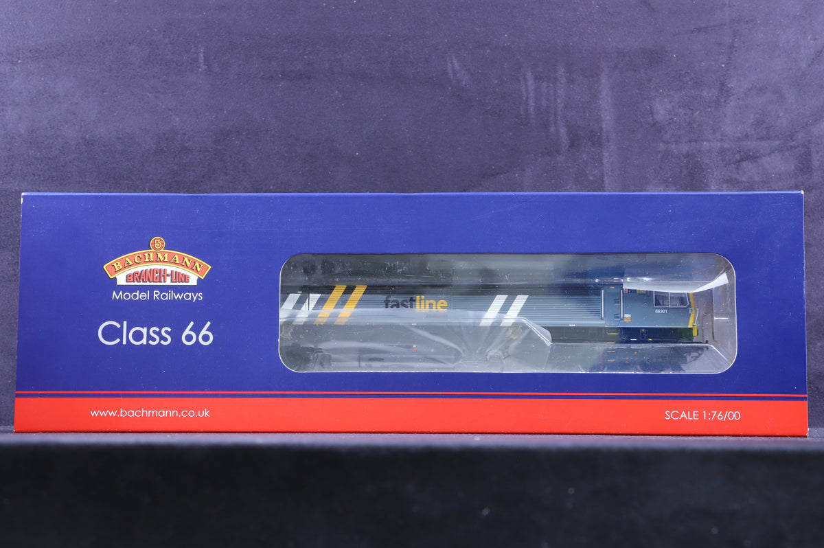 Bachmann OO 32-979Y Class 66 66301 in Fastline Livery