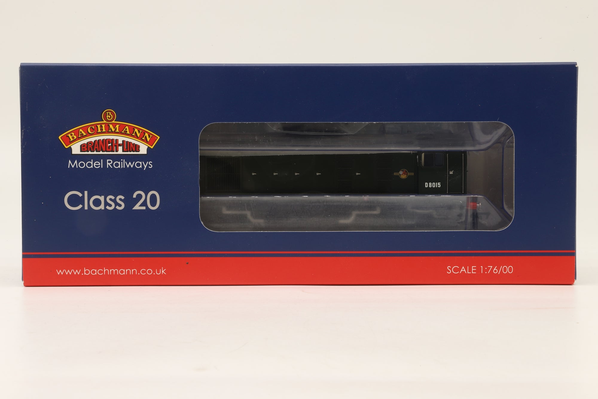 Bachmann OO 35-351 Class 20/0 'D8015' BR Green L/C