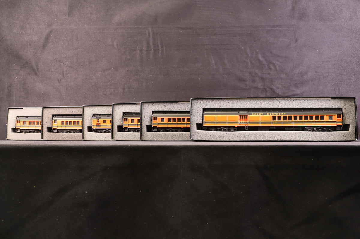 Bachmann Spectrum HO Rake Of 6 Great Northern Coaches