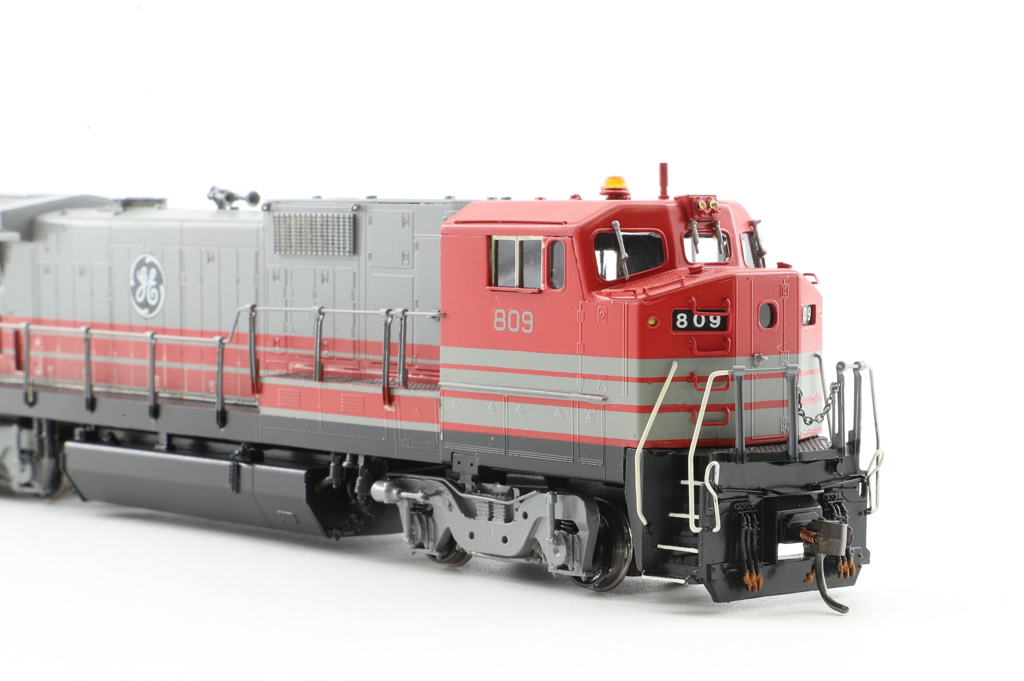 Overland Models HO Brass 5190 G.E. Demo Wide Cab Dash 8-40B No.809