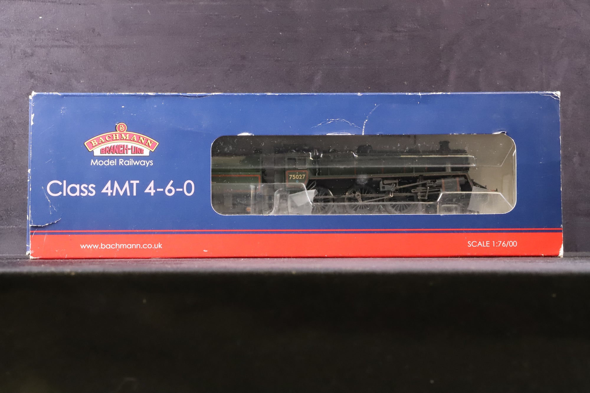 Bachmann OO 31-115 Standard Class 4MT '75027' BR 2 Tender BR Lined Green L/C Weathered