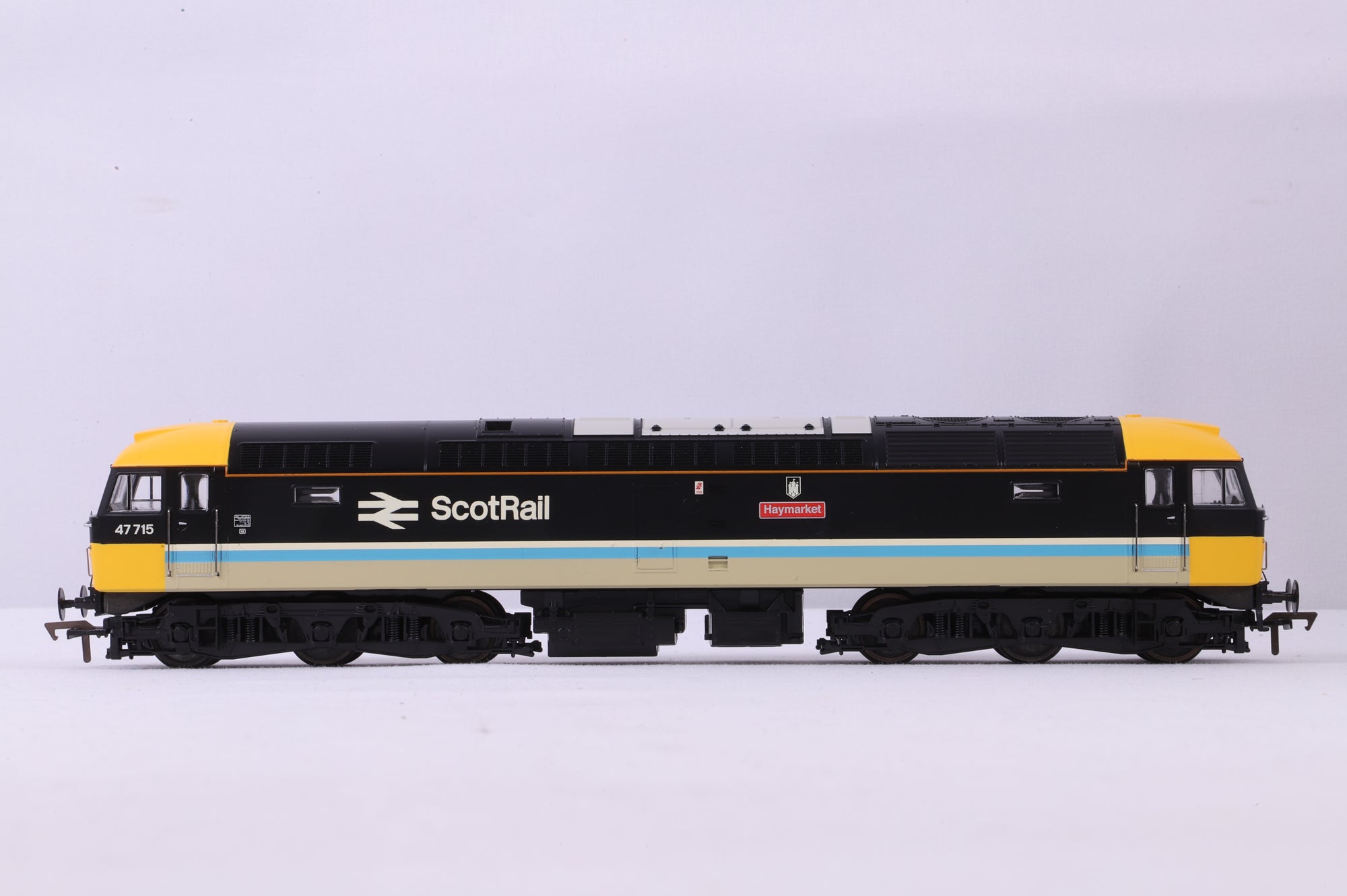 Heljan OO 4807 Class 47 47715 'Haymarket' in BR Scotrail Livery