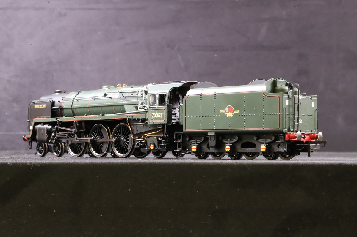 Hornby OO R2564 Britannia Class &#39;70052&#39; &#39;Firth Of Tay&#39; BR Lined Green L/C