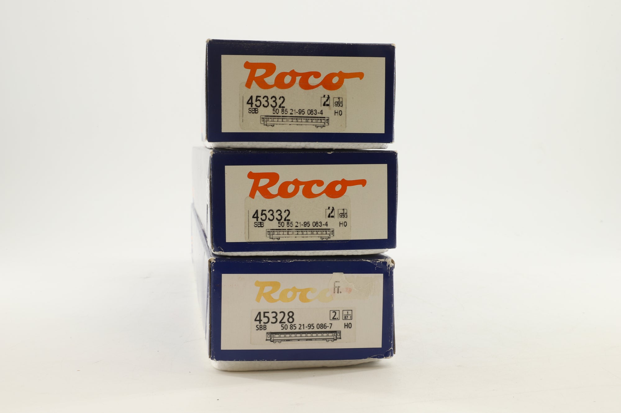Roco HO 45328/45332 x2 Rake of 3 SBB Red/White/Black Coaches