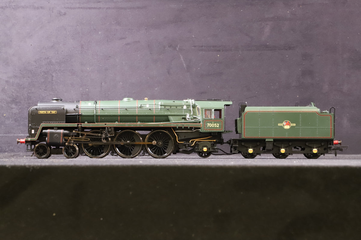 Hornby OO R2564 Britannia Class &#39;70052&#39; &#39;Firth Of Tay&#39; BR Lined Green L/C