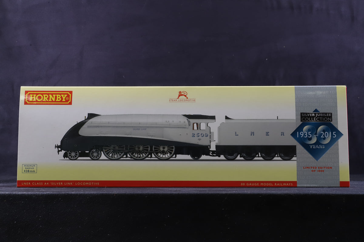 Hornby OO R3337 The Silver Jubilee Collection (4pcs), 80th Anniversary Ltd Ed. 97/1000