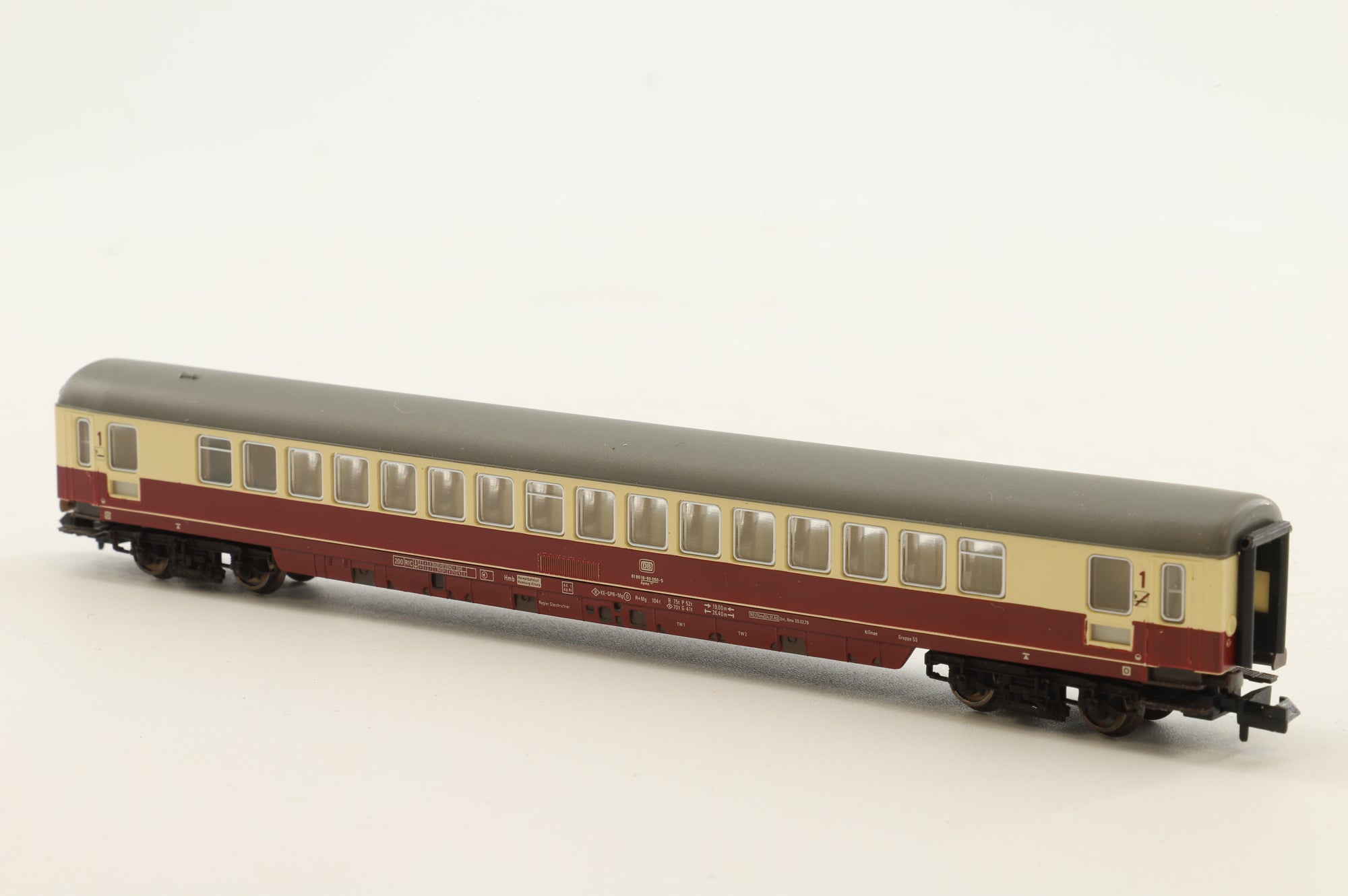 Fleischmann N Rake Of 2 DB IC Coches Inc. 8160 & 8163