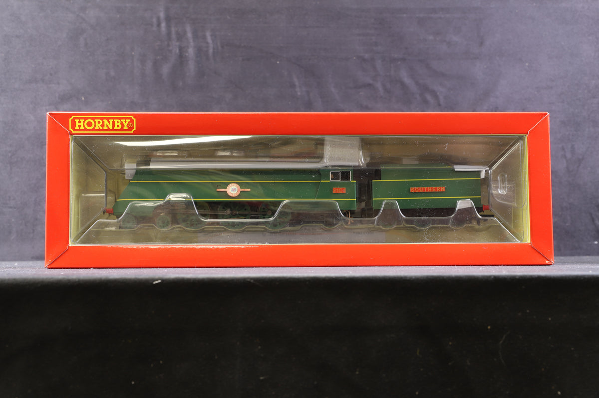 Hornby OO R3434 SR 4-6-2 (Original) Merchant Navy Class &#39;Channel Packet&#39; &#39;21C1&#39;