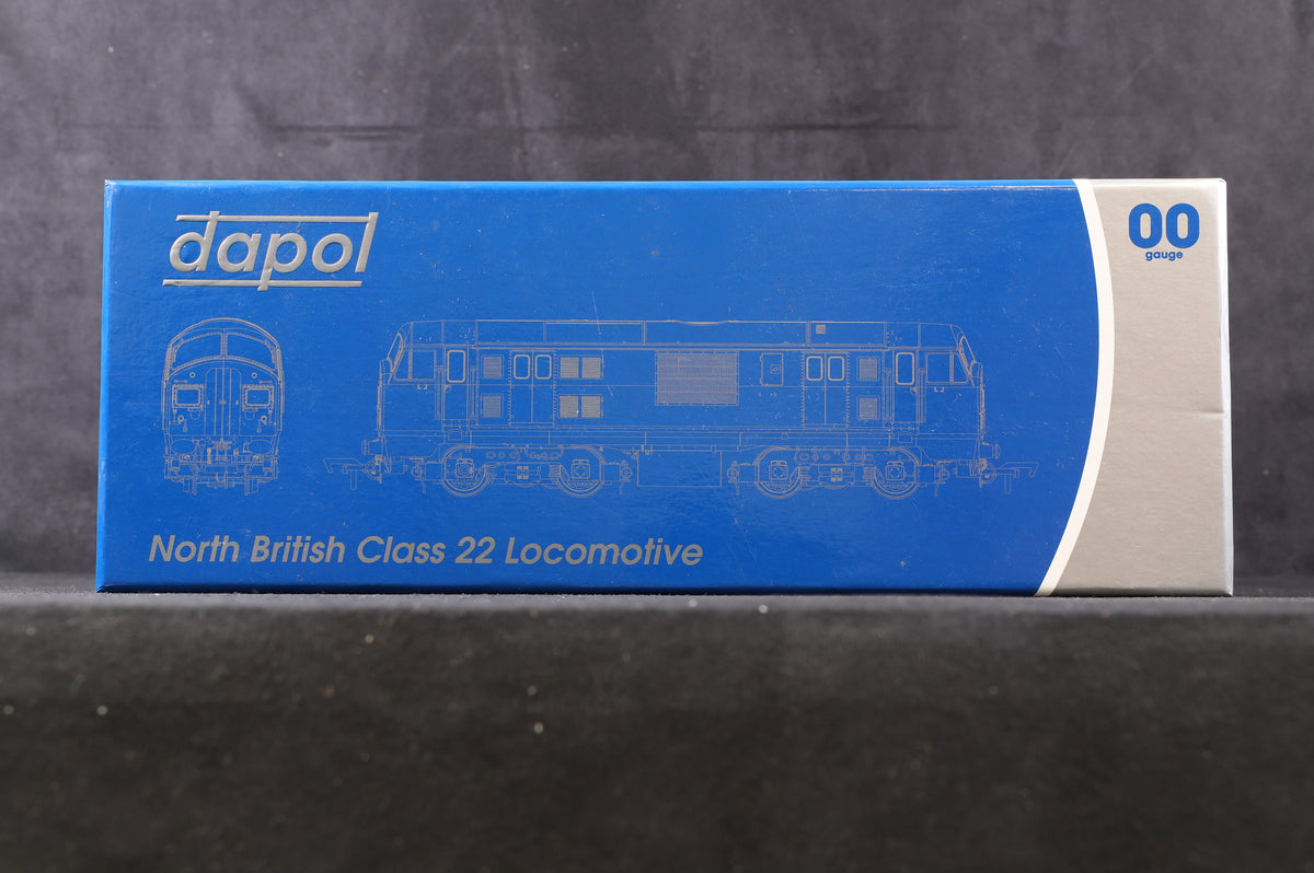 Dapol OO D1000E Class 22 B-B Diesel Hydraulic D6313 (font A) in BR Green. Small yellow panel &amp; split headcode box