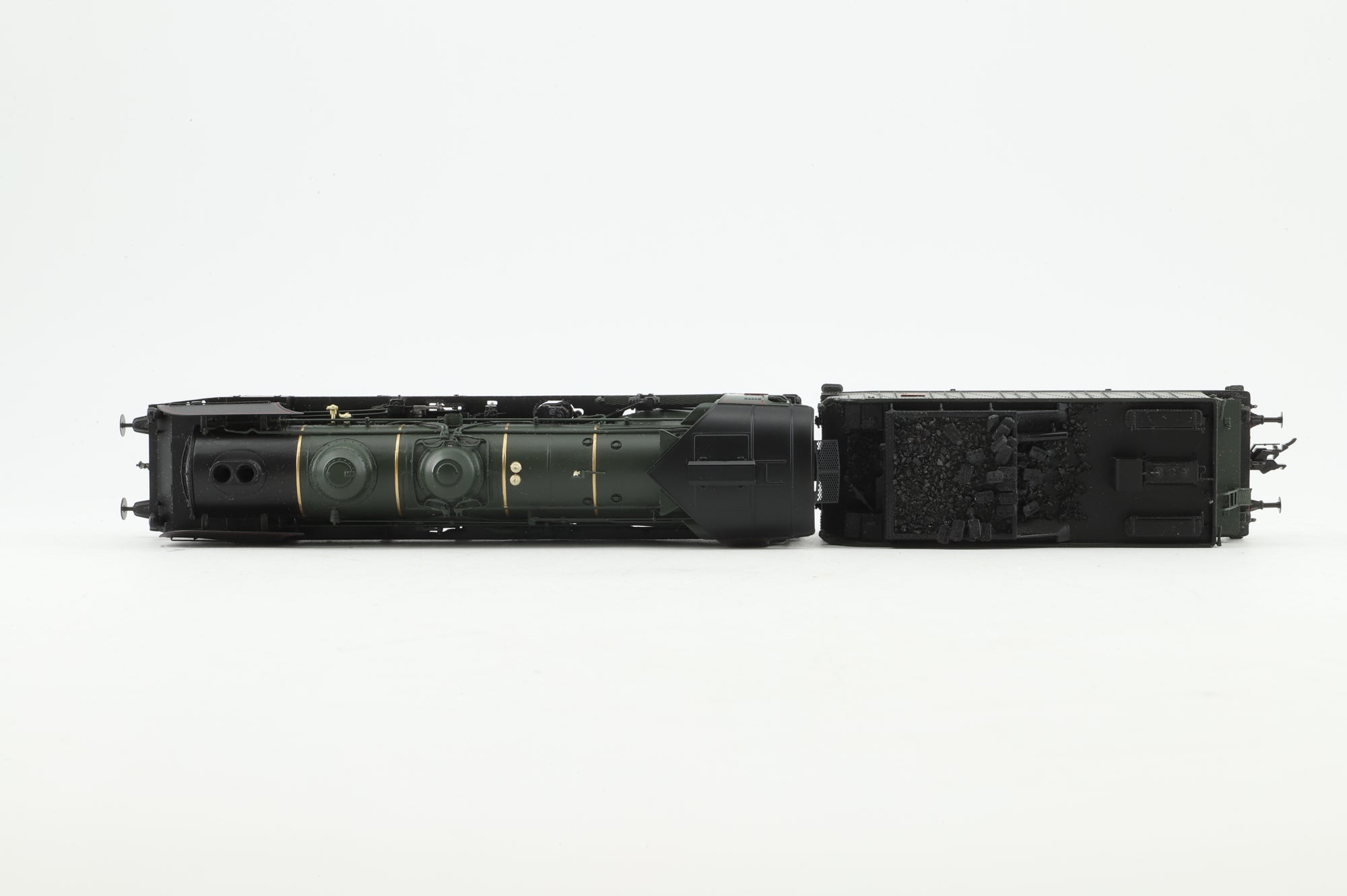 REE Models HO MB-051 Class 141 in SNCF Clermont Green