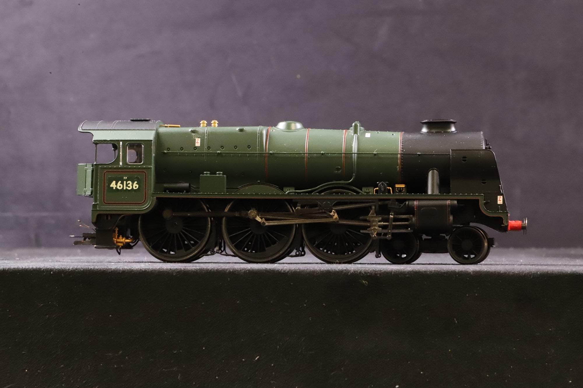 WORKSHOP Hornby OO R2630X Royal Scot Class 7P '46136' 'The Border Regiment' BR Green L/C DCC Removed Renamed