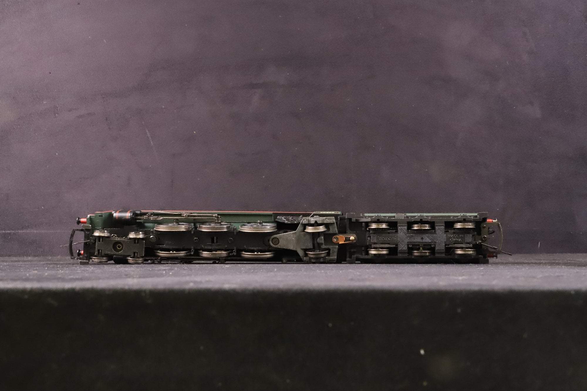 Hornby OO R2104 Britannia Class 7MT 4-6-2 '70050' 'Firth of Clyde' BR Green L/C