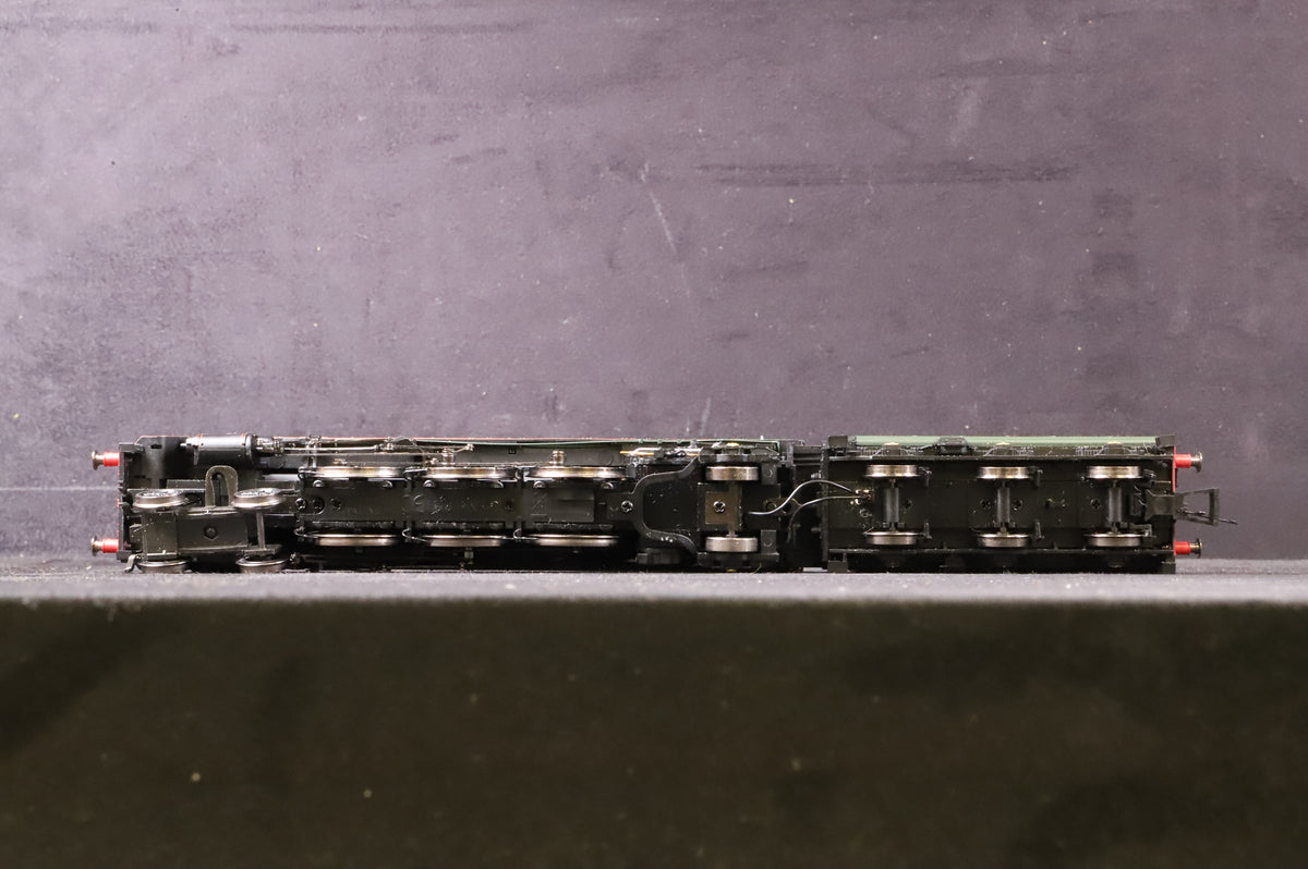 Hornby OO R2564 Britannia Class &#39;70052&#39; &#39;Firth Of Tay&#39; BR Lined Green L/C