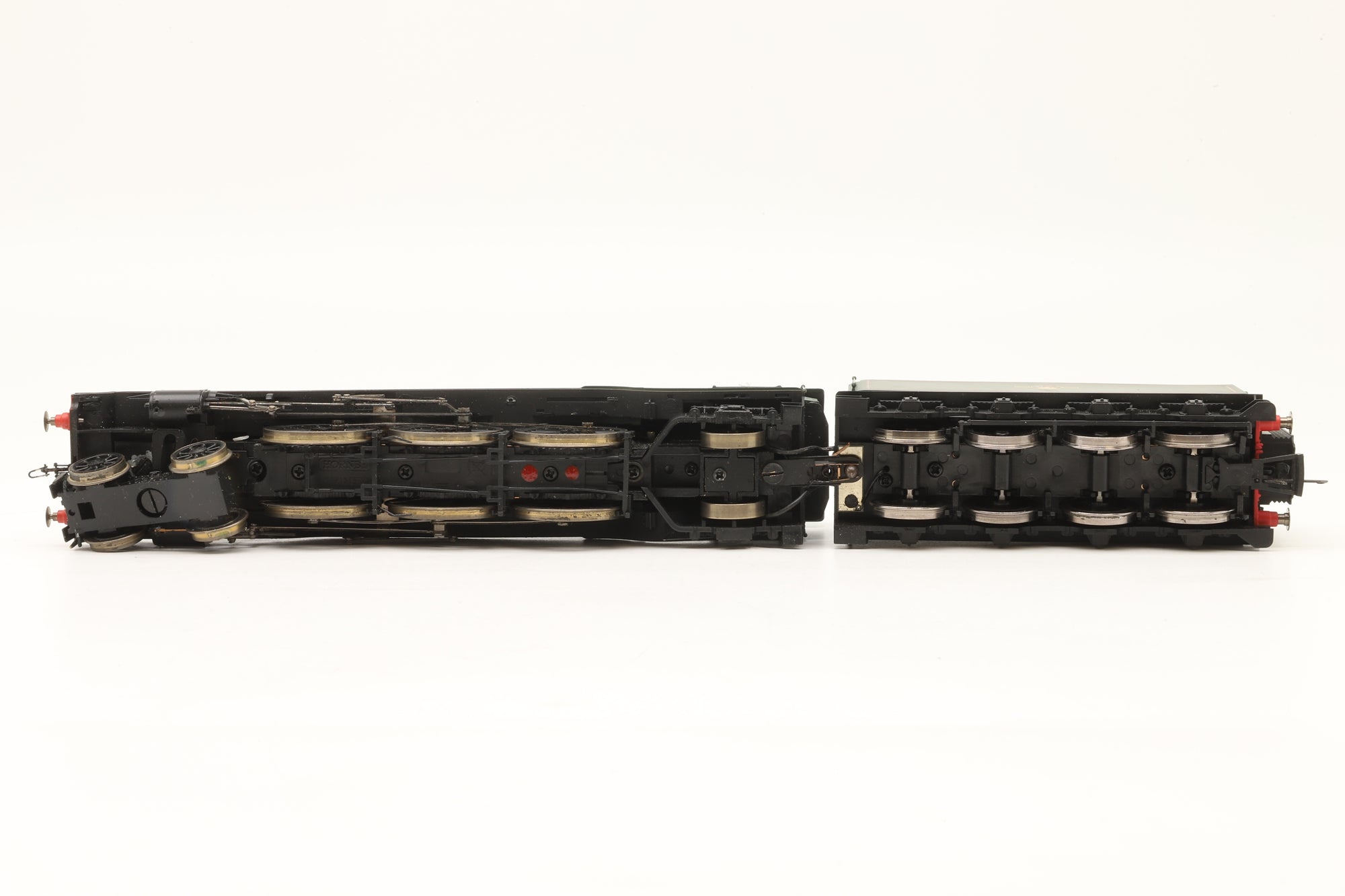 WORKSHOP Hornby OO R2341 Class A3 '60035' 'Windsor Lad' BR Lined Green E/C DCC Sound