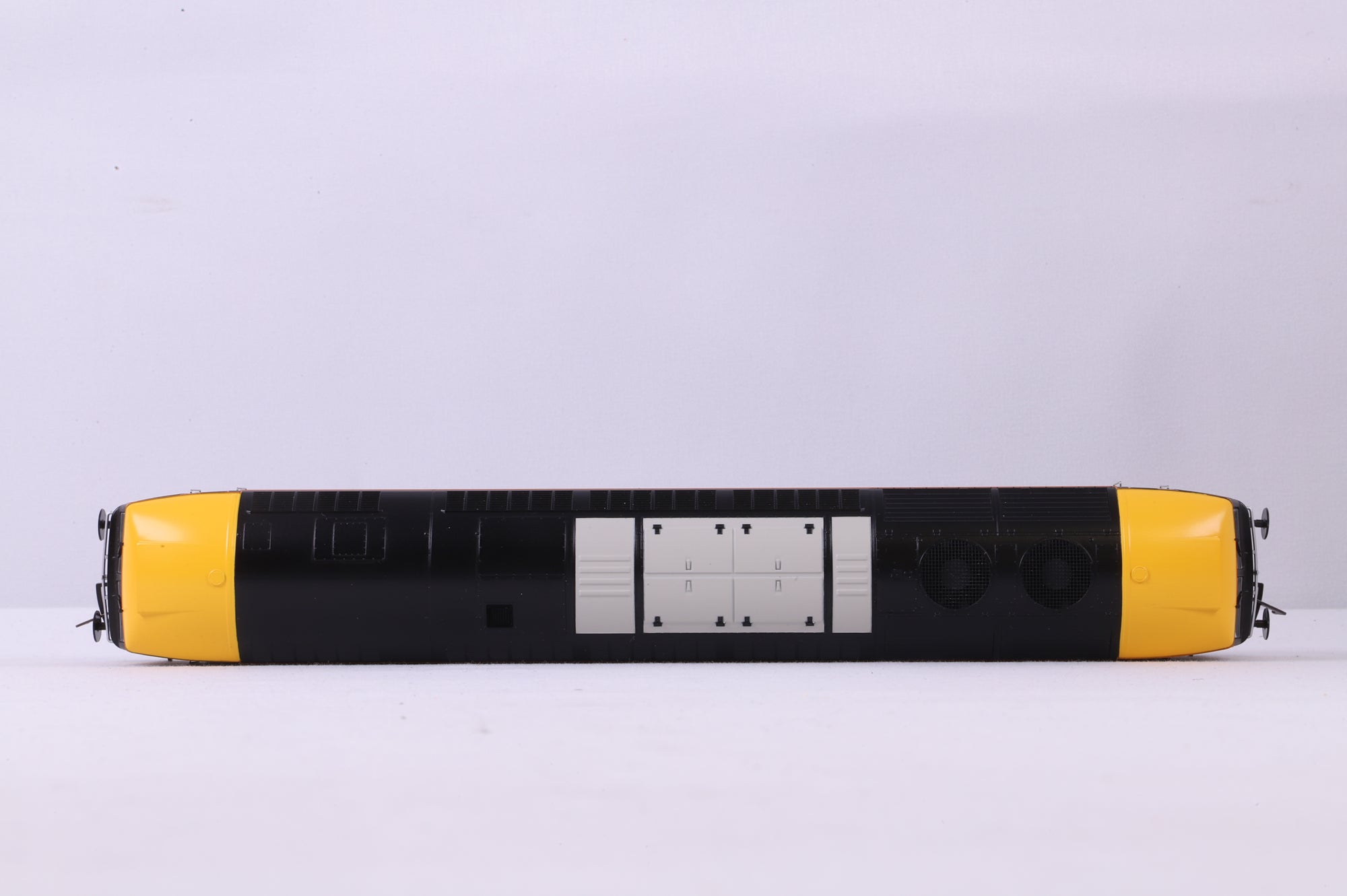 Heljan OO 4807 Class 47 47715 'Haymarket' in BR Scotrail Livery