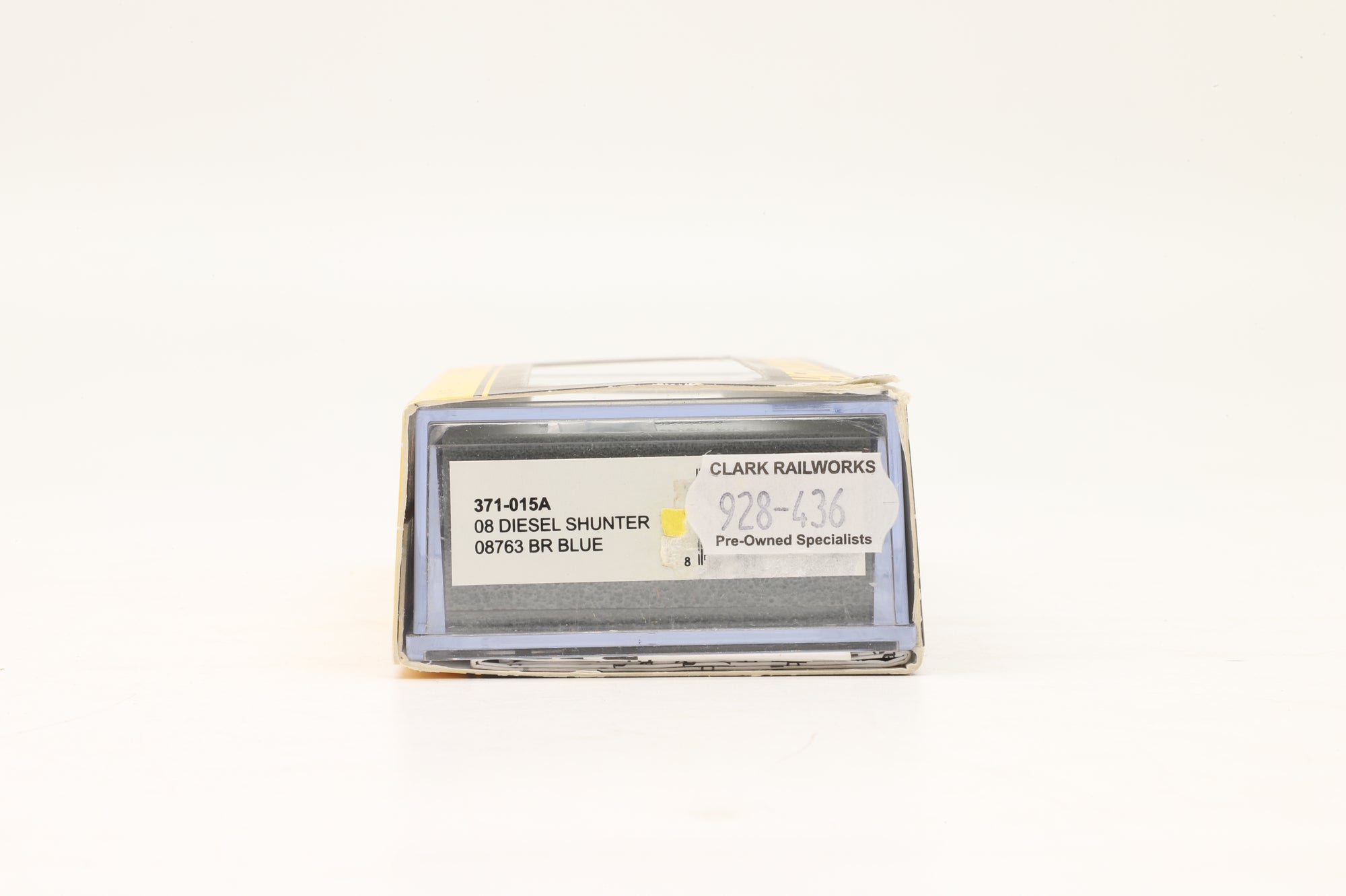 Graham Farish N 371-015A Class 08 08763 in BR Blue w/ Wasp Stripes