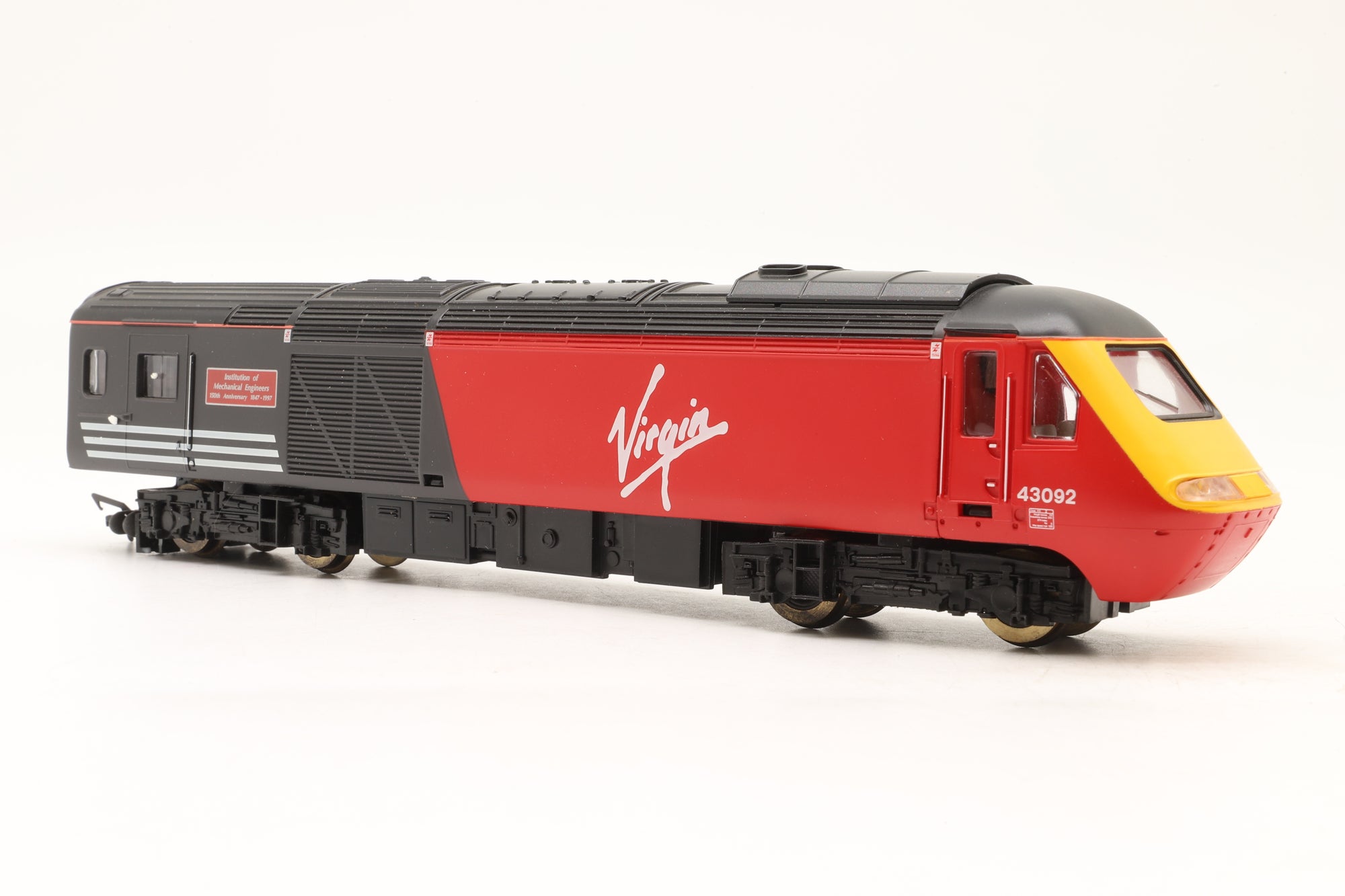 Hornby OO R2114 Virgin 125 High Speed Train DCC Fitted
